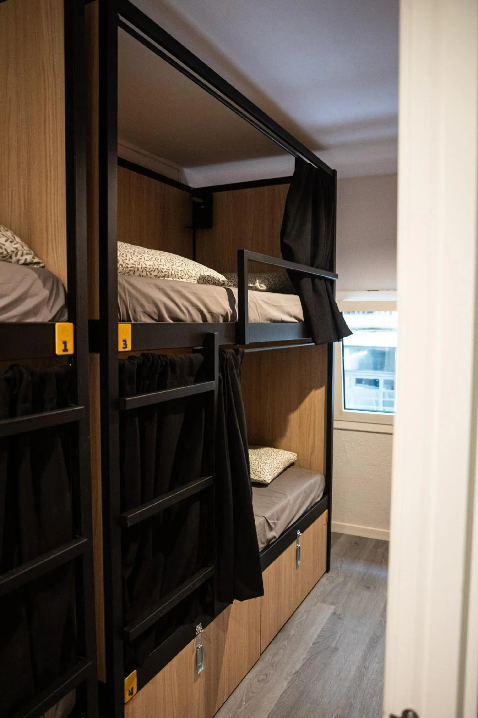 Bed in Onefam Paralelo Bed in Onefam Paralelo