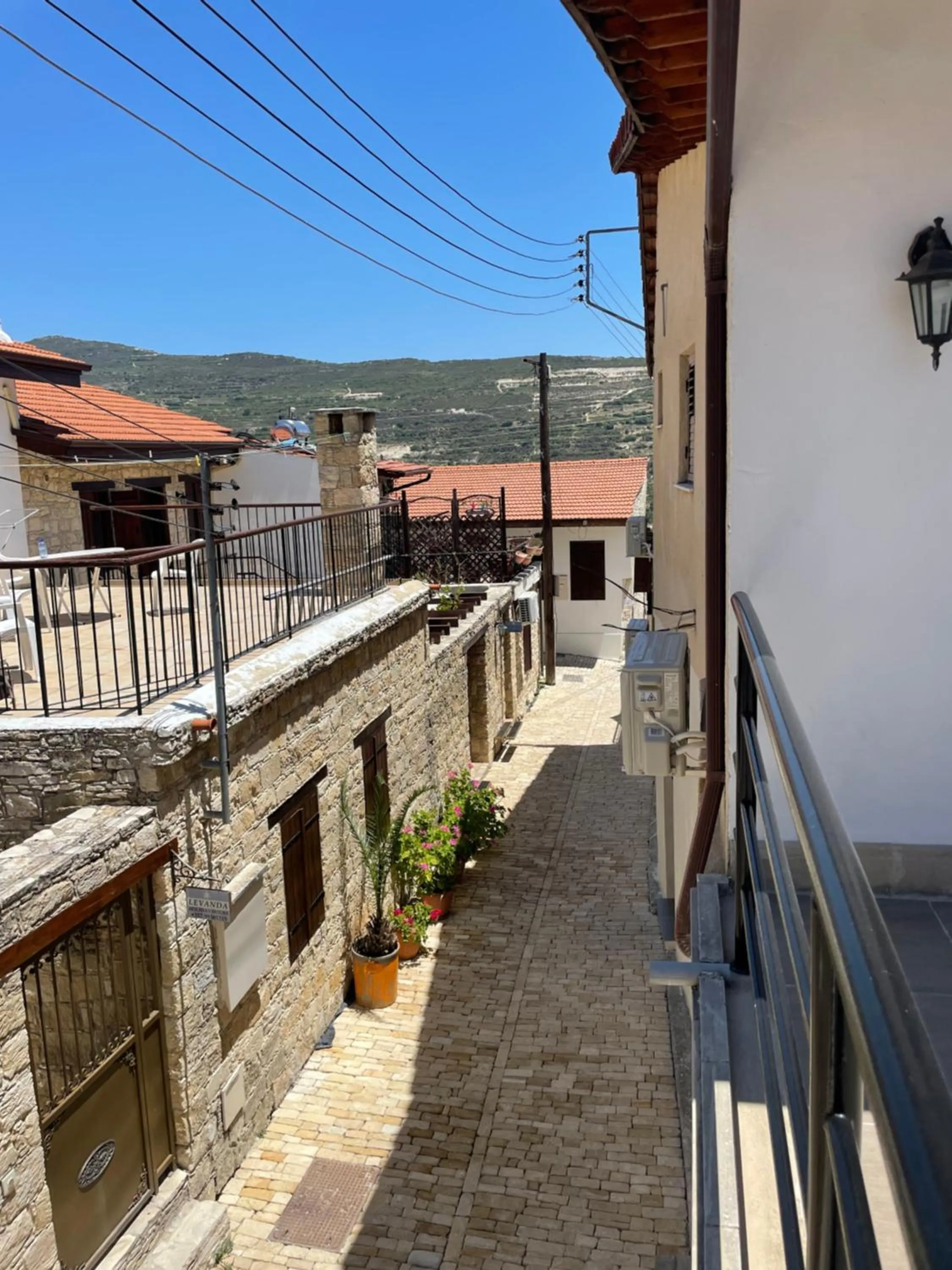 Studio - Top Floor in Omodos Katoi Holiday Homes