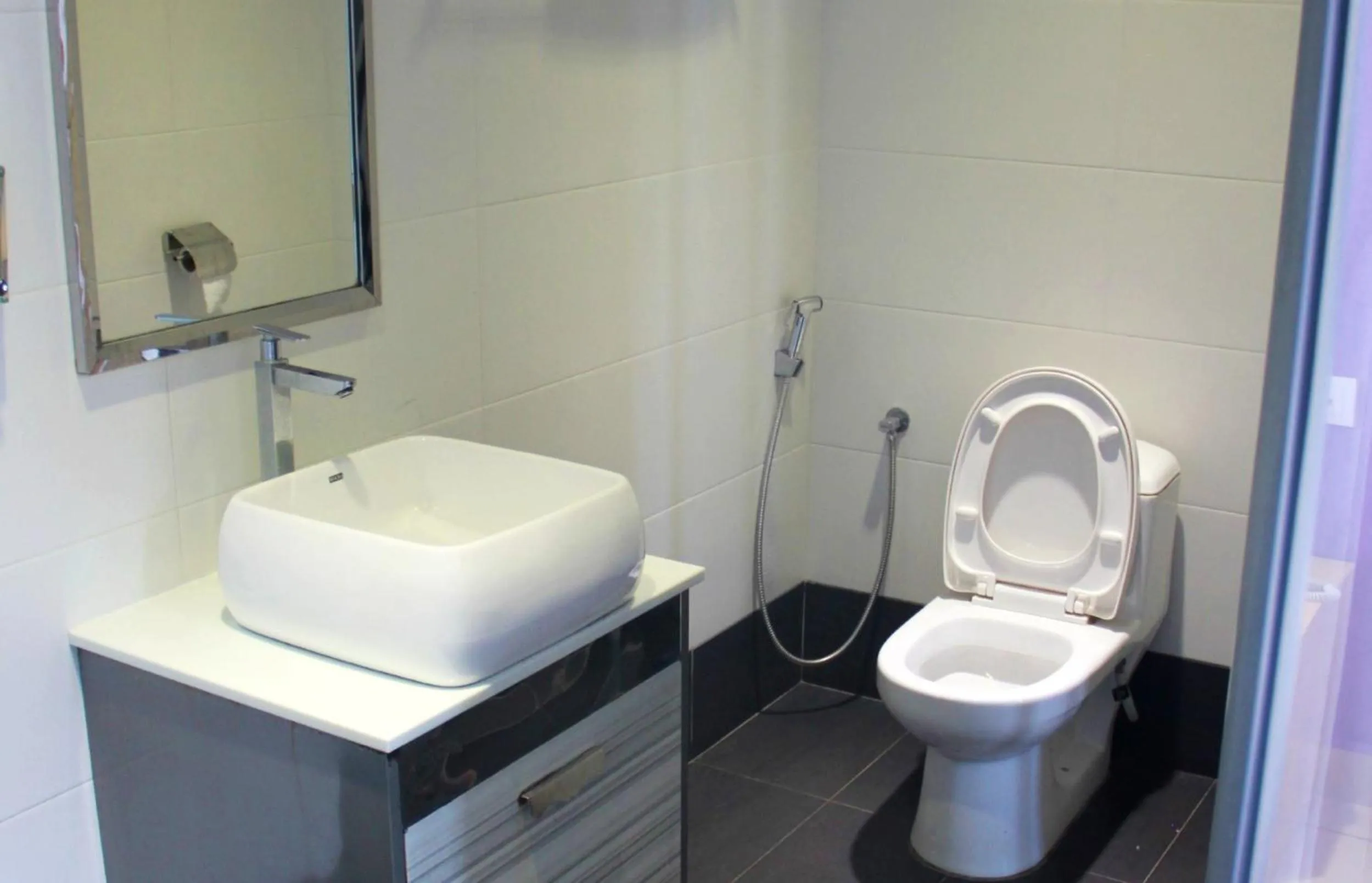 Bathroom in East Sun Hotel Sekinchan Self Check In