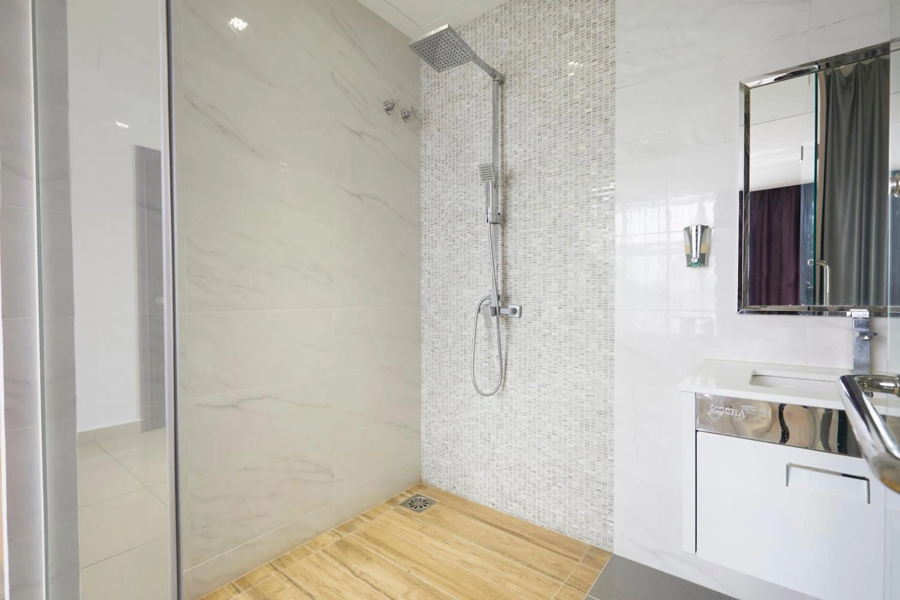 Bathroom in East Sun Hotel Sekinchan Self Check In