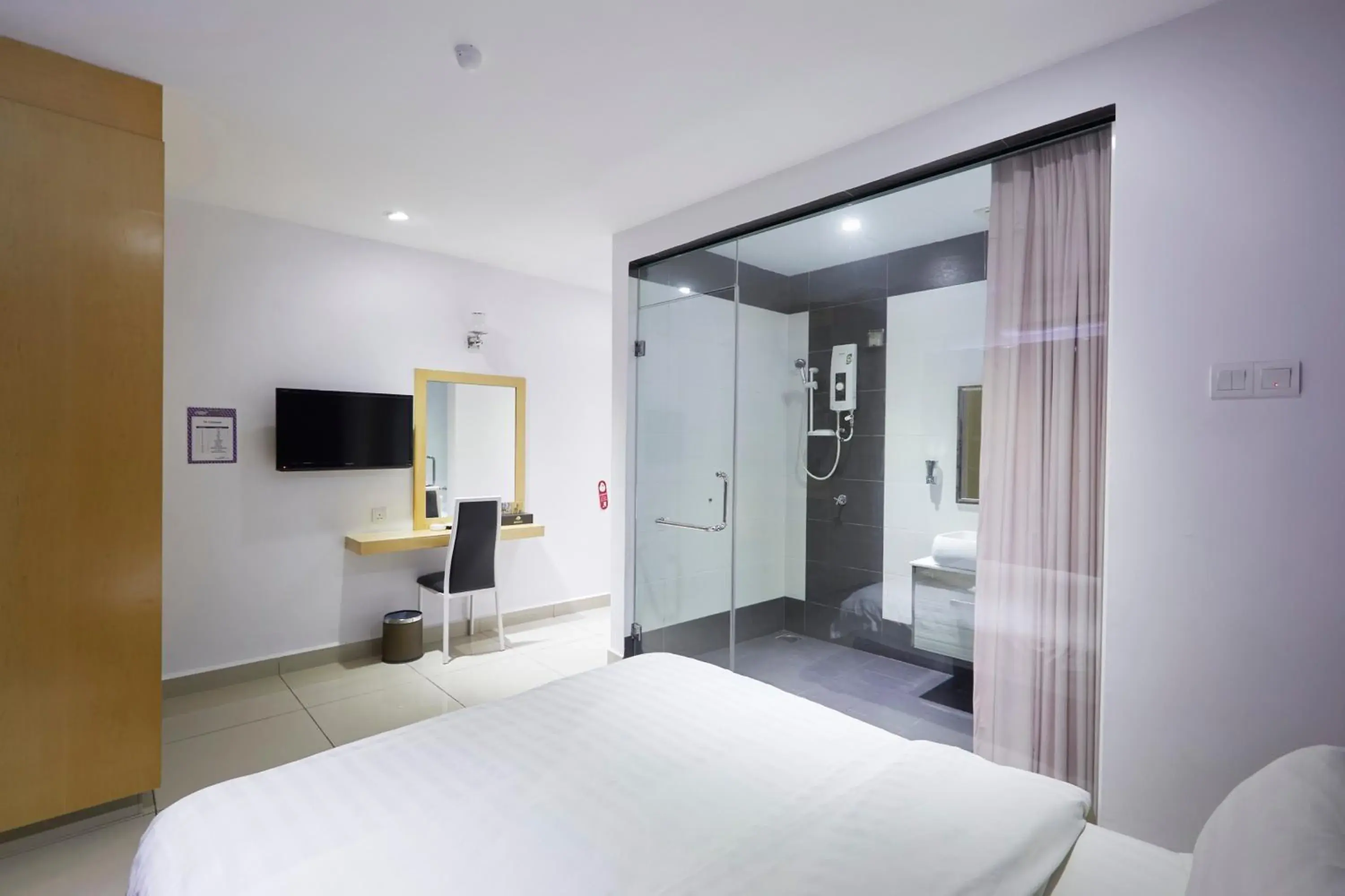 Bedroom, Bed in East Sun Hotel Sekinchan Self Check In Bedroom, Bed in East Sun Hotel Sekinchan Self Check In