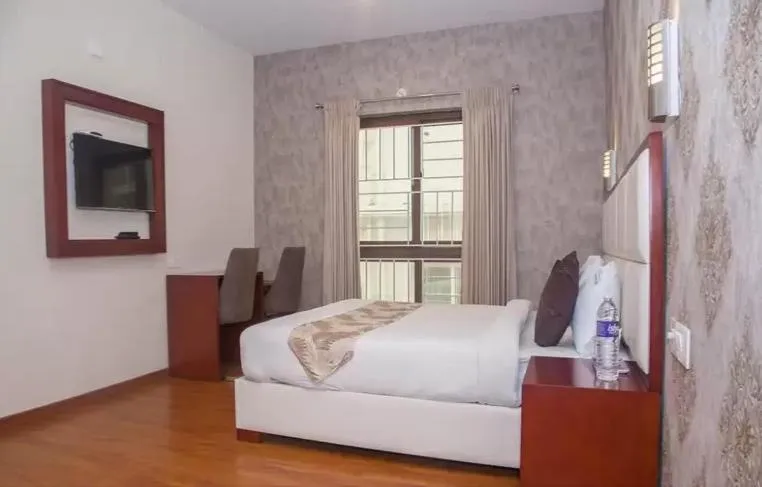 Bed in Hillcrest Metro