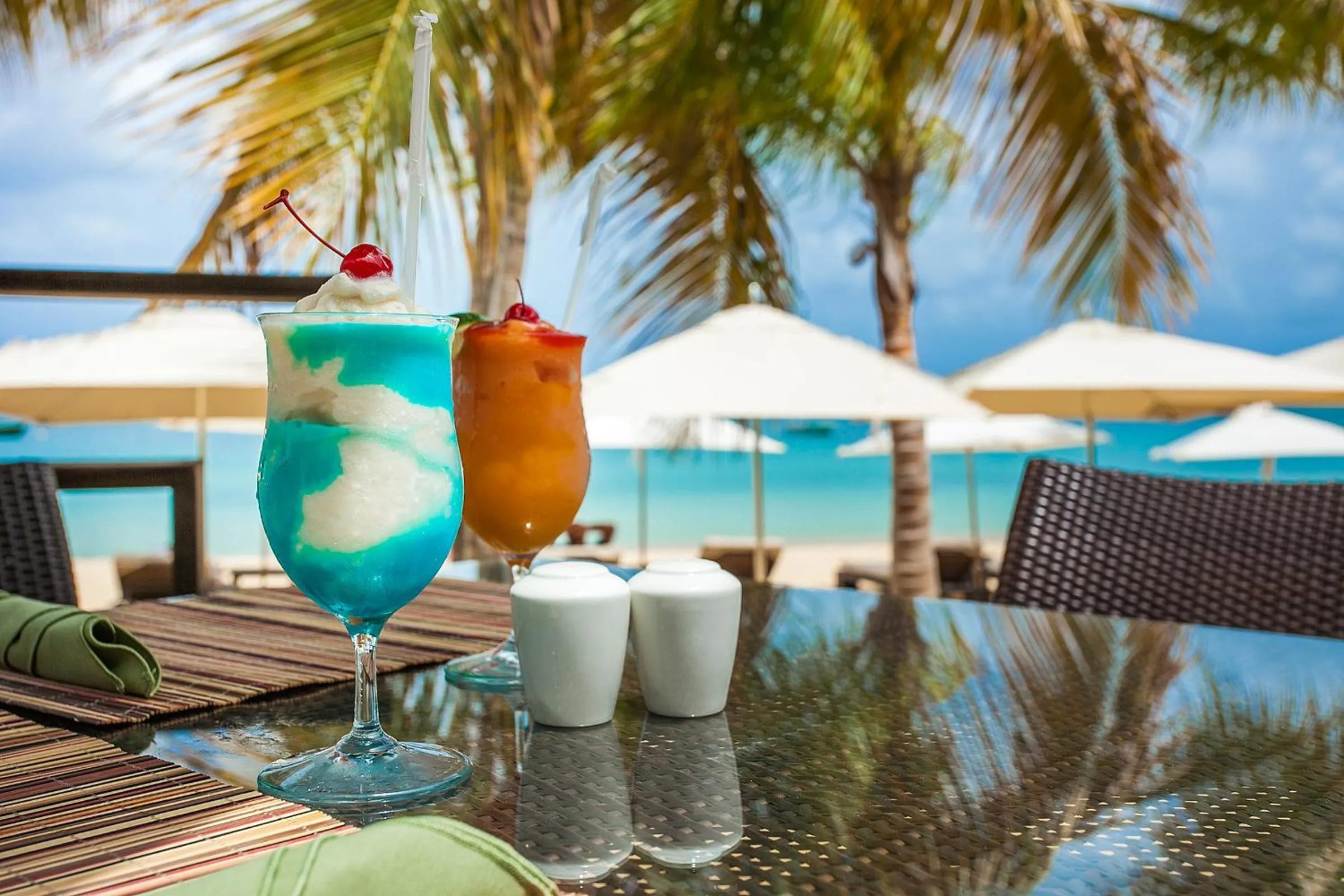 Restaurant/places to eat in CeBlue Villas