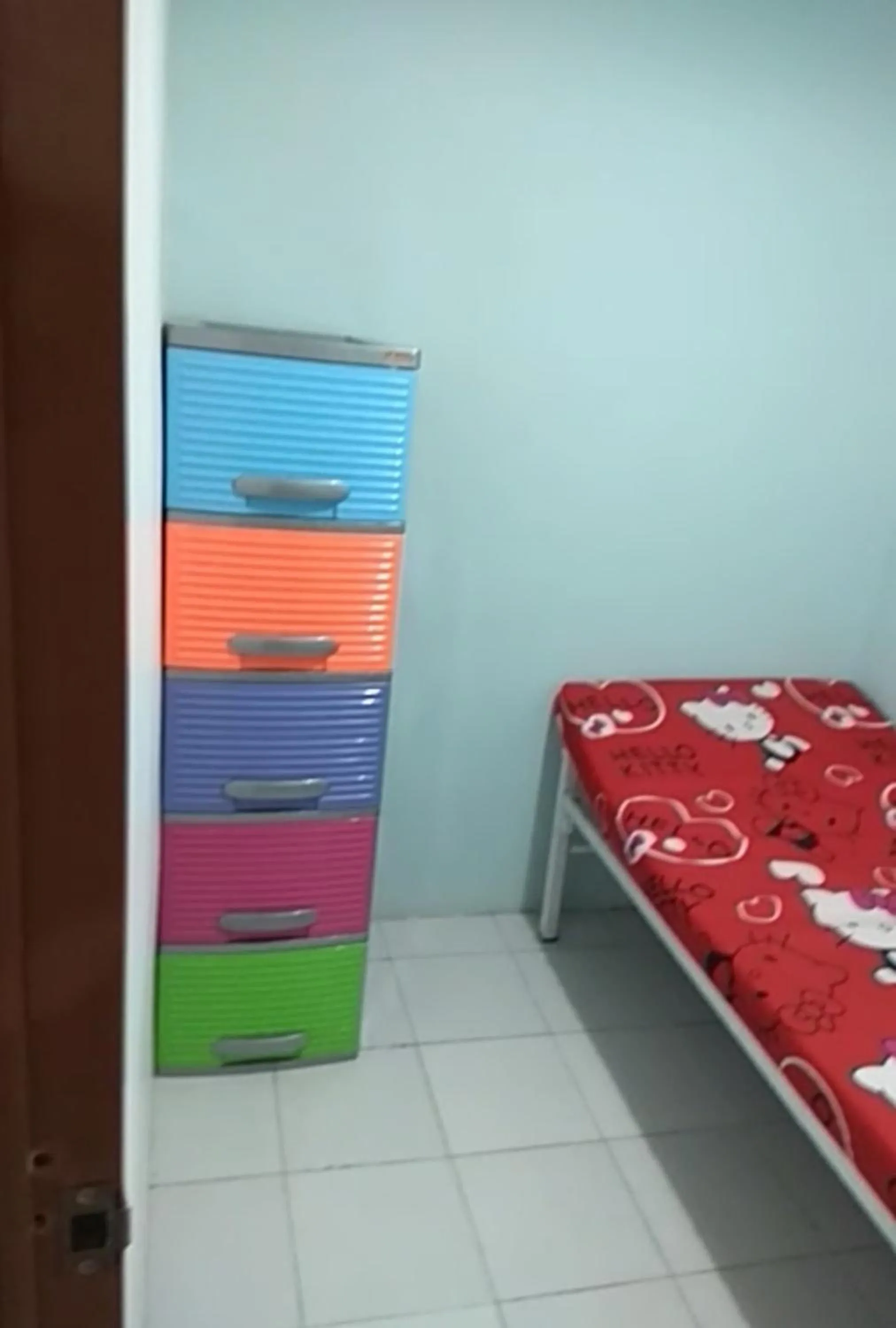Property building, Bed in Eiffel Residence Tarakan - Female Only
