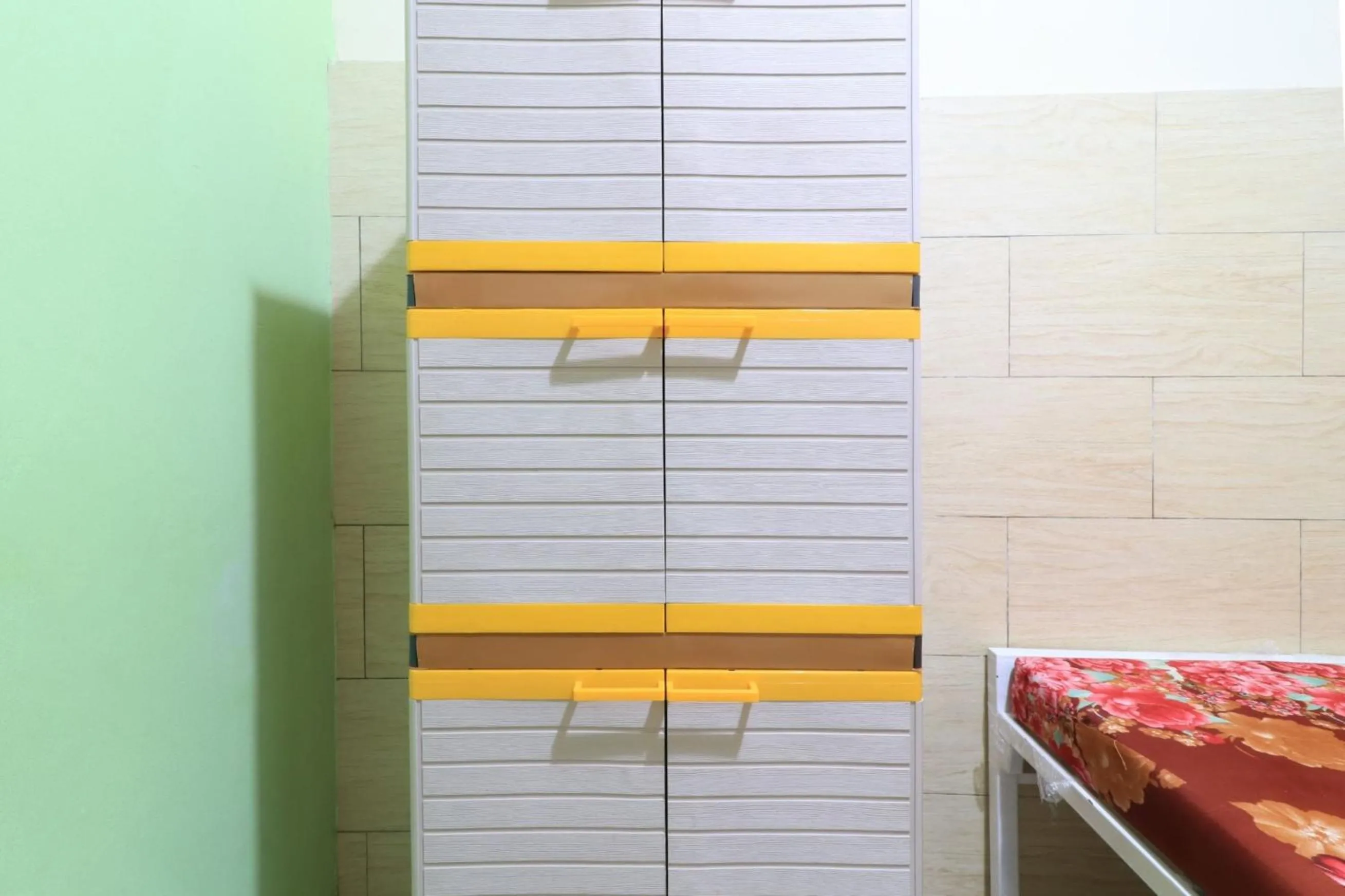 Bed in Eiffel Residence Tarakan - Female Only