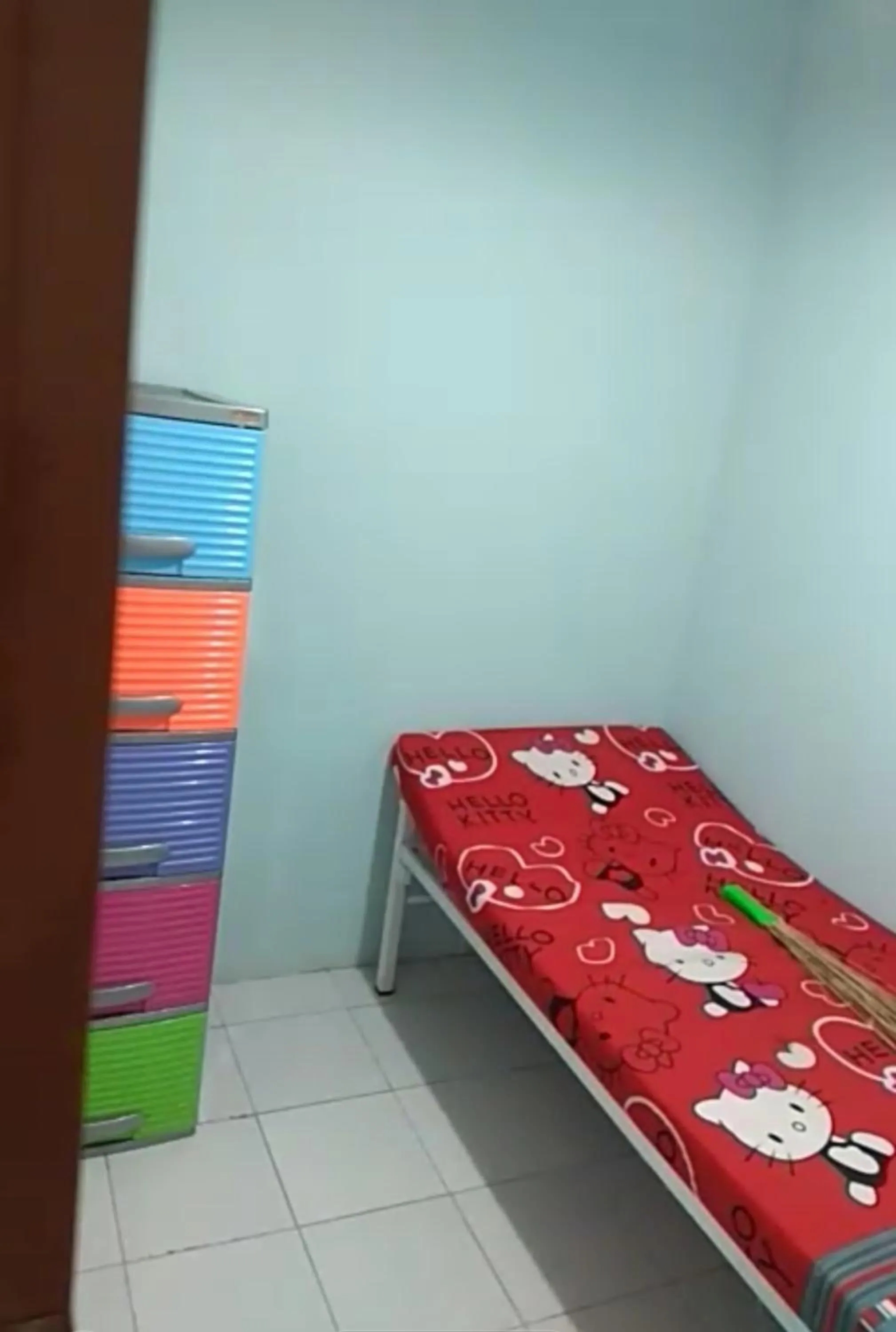 Property building, Bed in Eiffel Residence Tarakan - Female Only