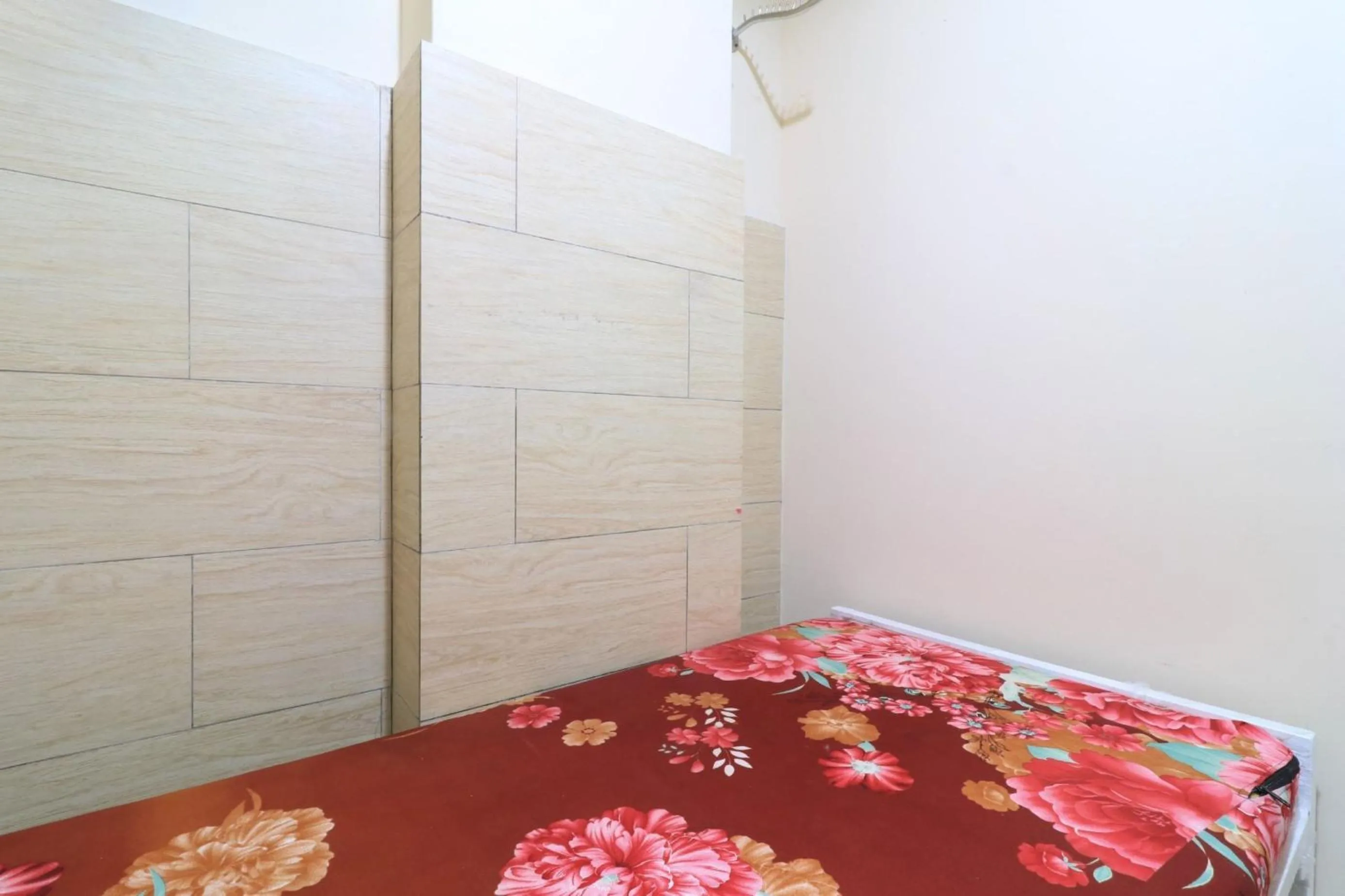Bed in Eiffel Residence Tarakan - Female Only