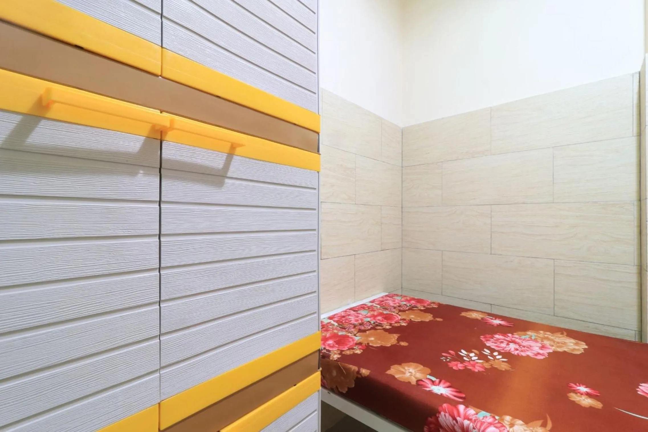 Bed in Eiffel Residence Tarakan - Female Only