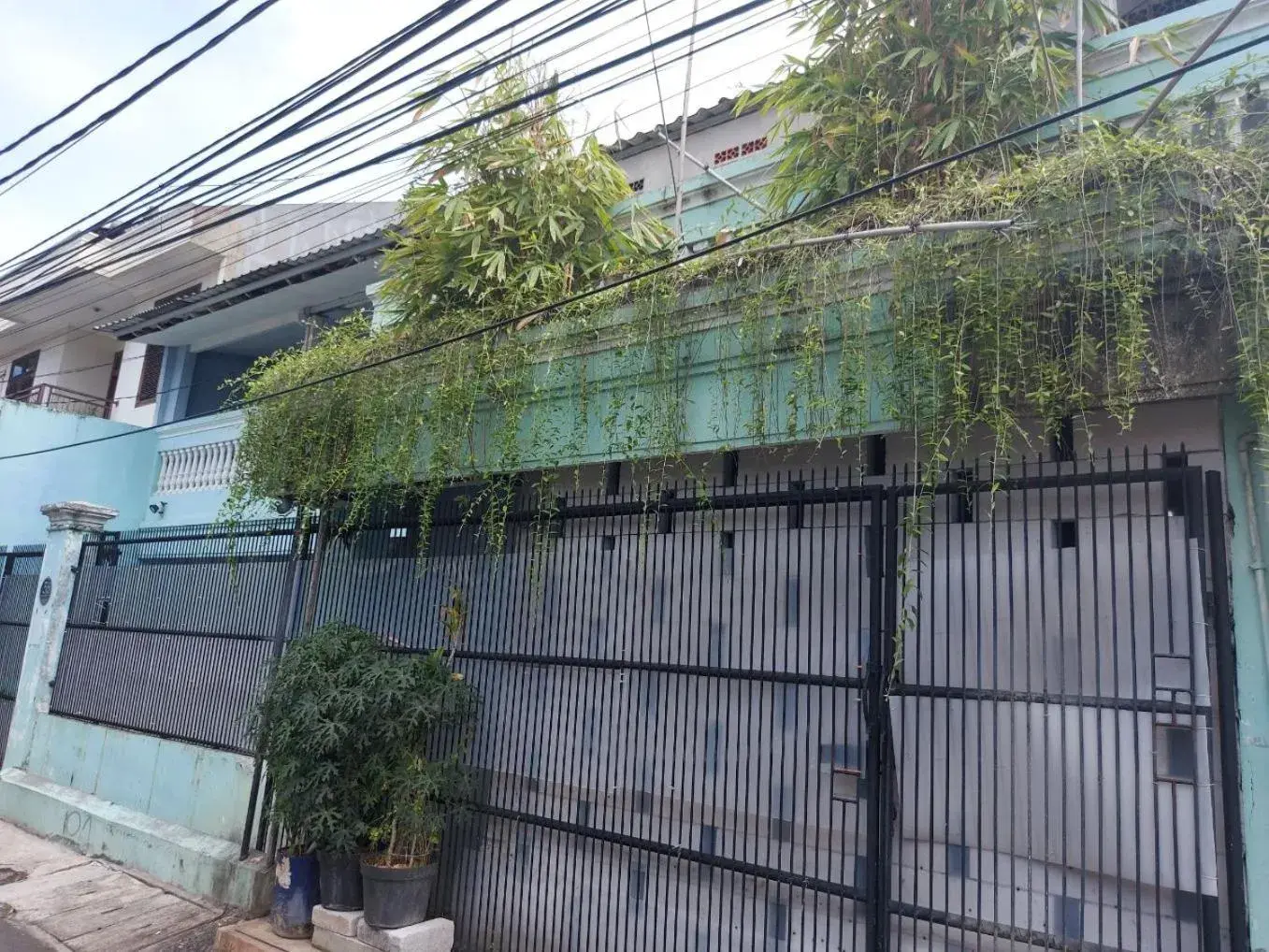 Eiffel Residence Petojo - Female Only Eiffel Residence Petojo - Female Only