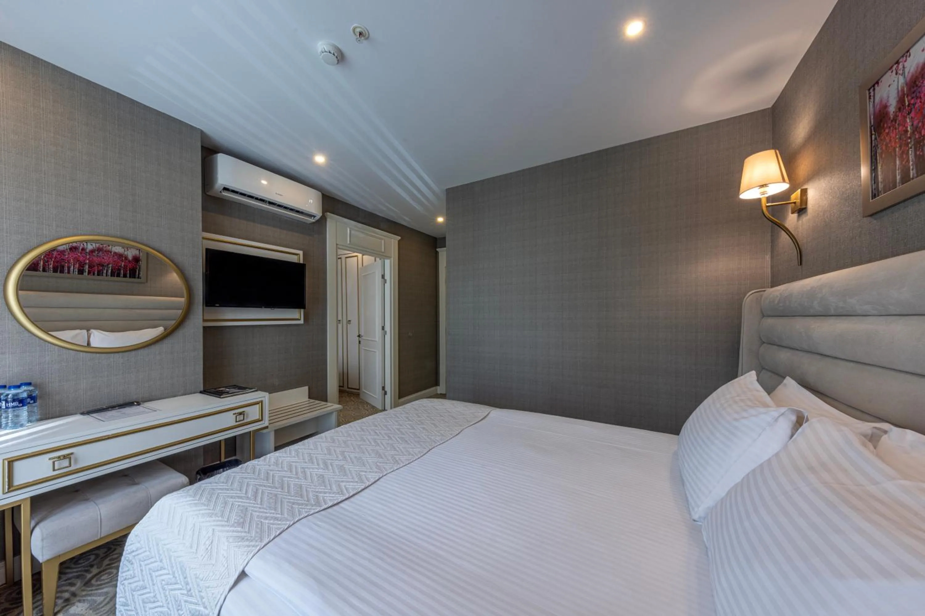 Photo of the whole room, Bed in Mr BEYAZ HOTEL