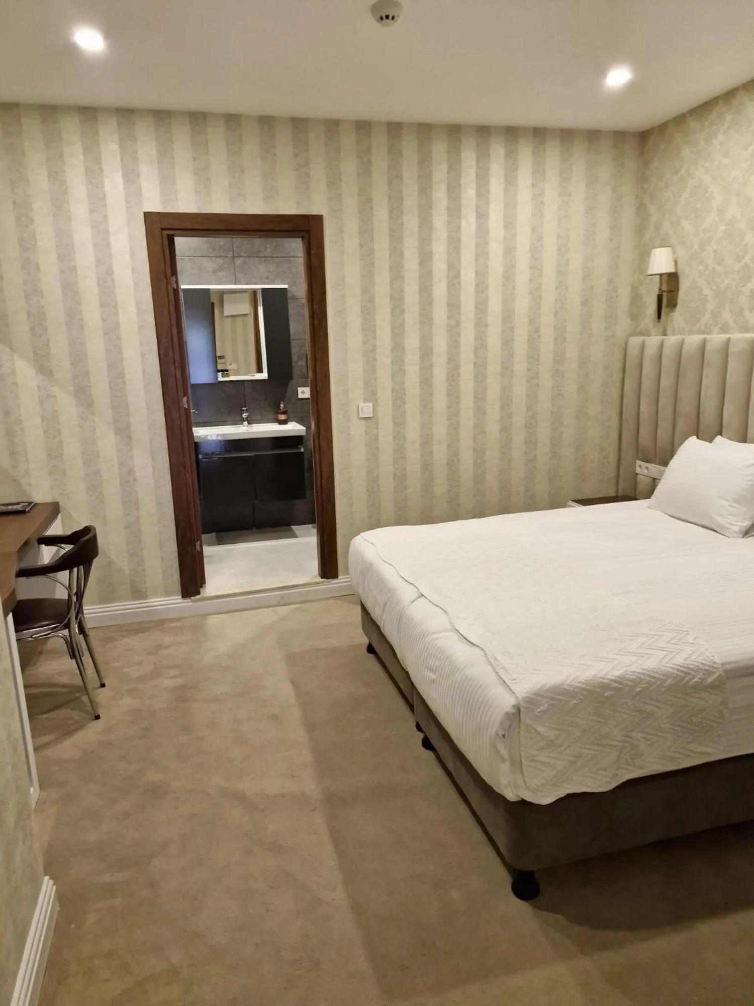 Photo of the whole room, Bed in Mr BEYAZ HOTEL