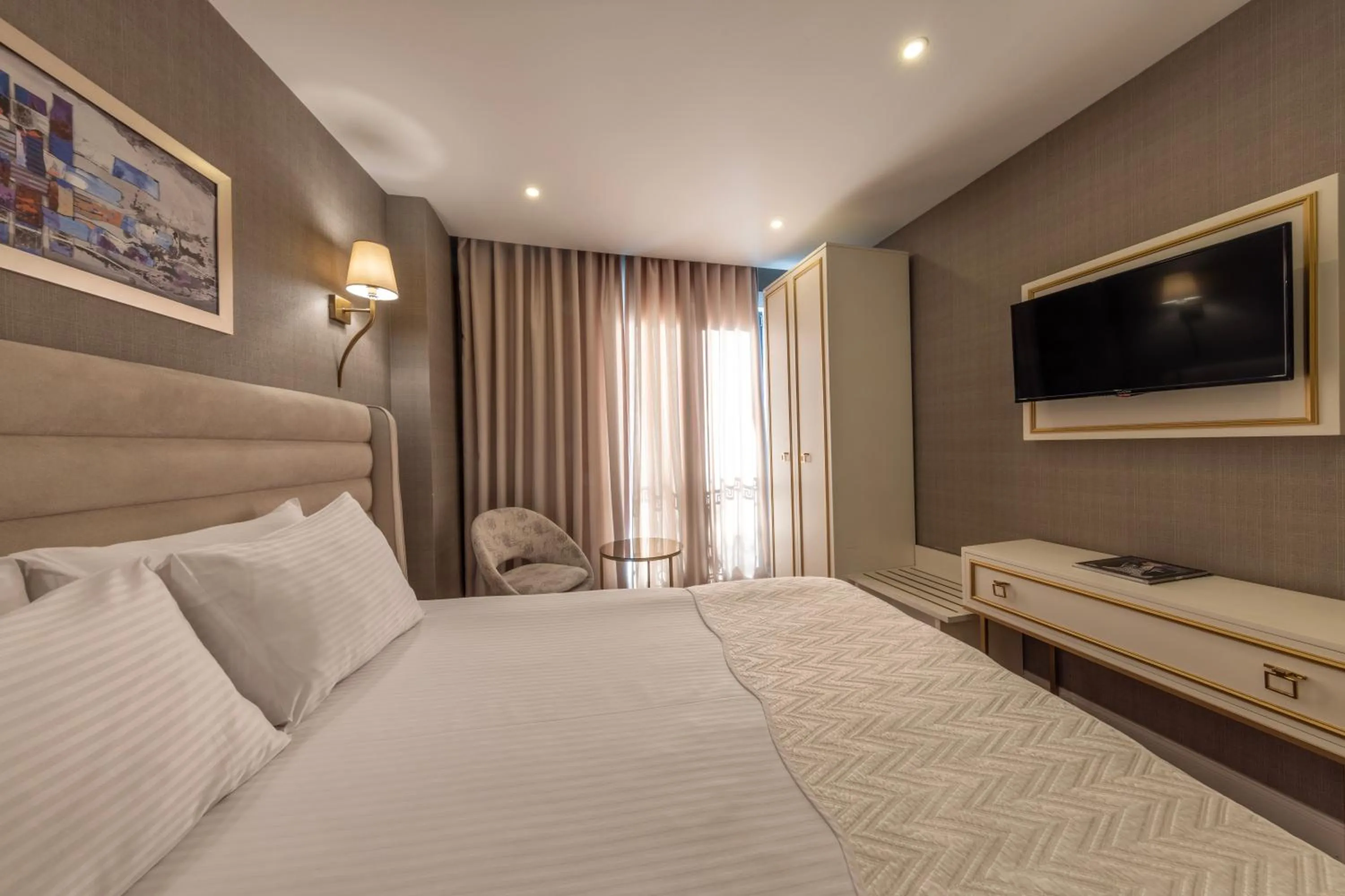 Photo of the whole room, Bed in Mr BEYAZ HOTEL