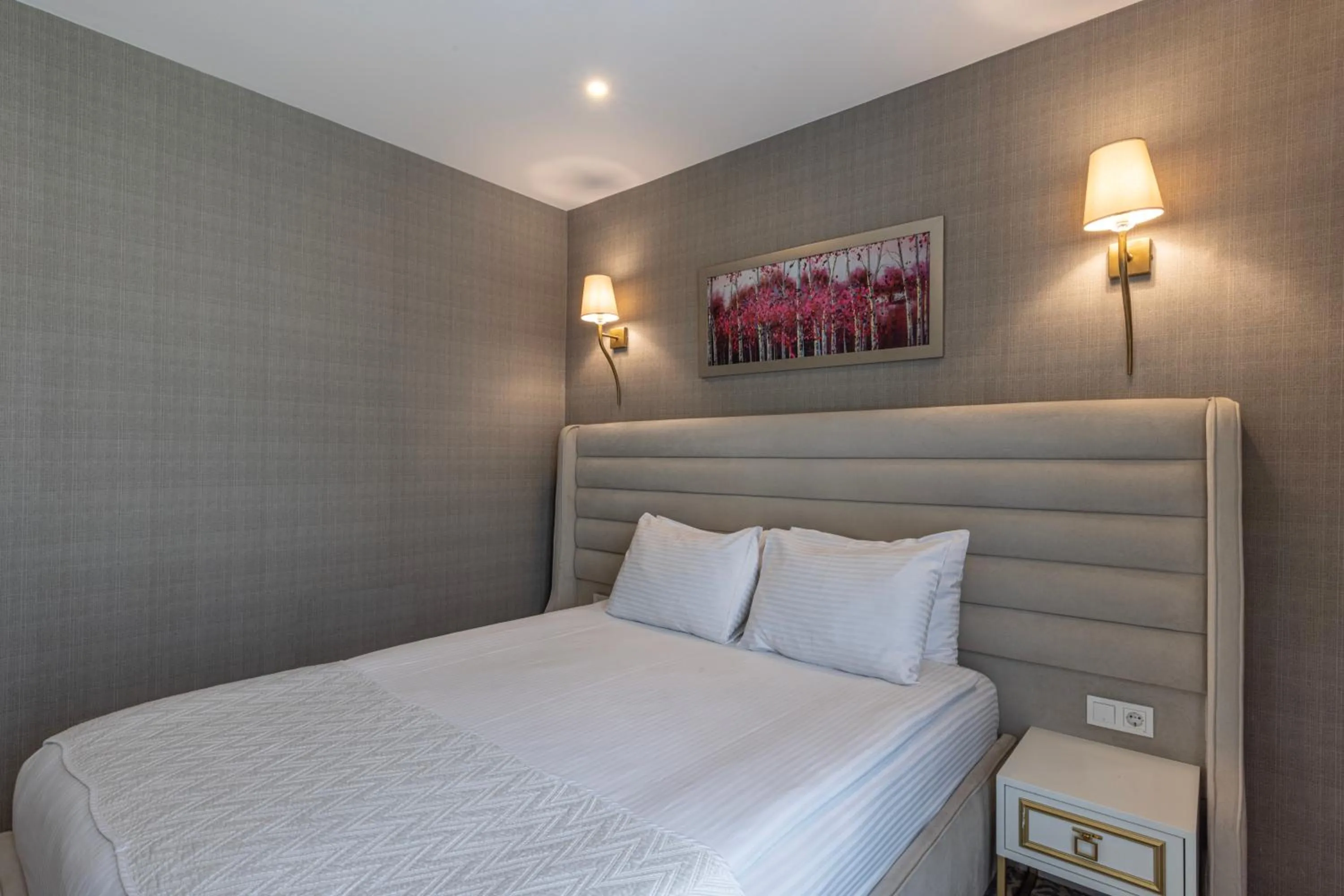 Bed in Mr BEYAZ HOTEL