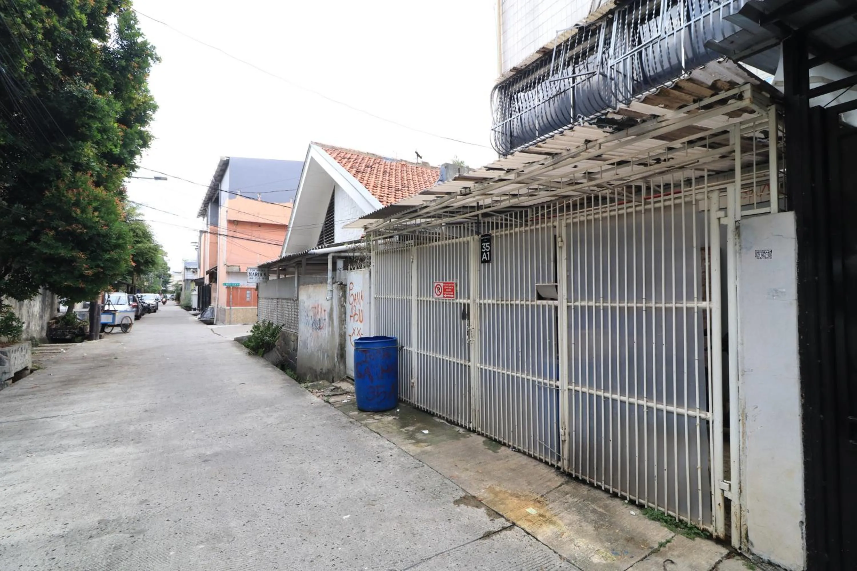 Eiffel Residence Batu Tulis 35A1 - Female Only