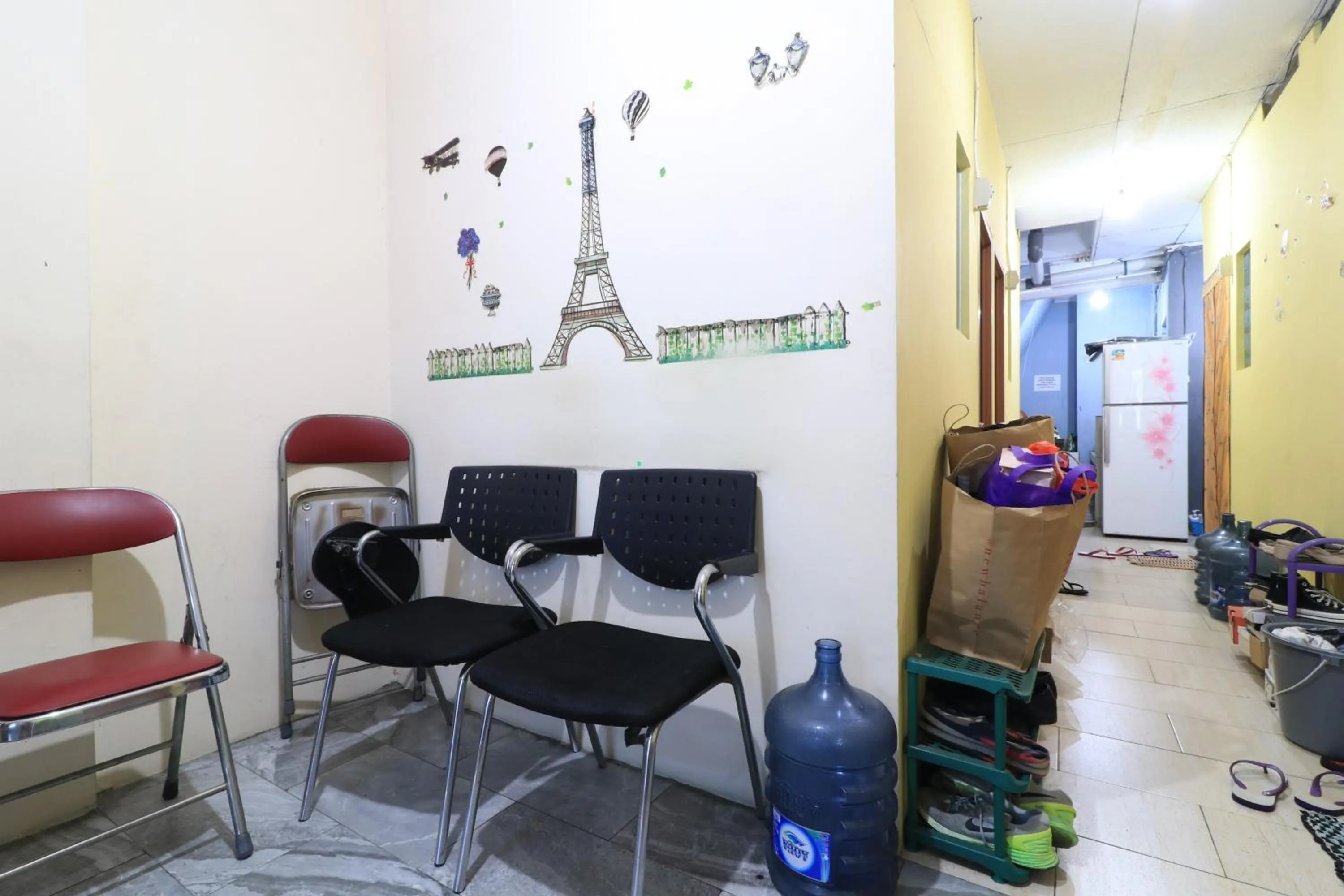 Eiffel Residence Batu Tulis 35A1 - Female Only