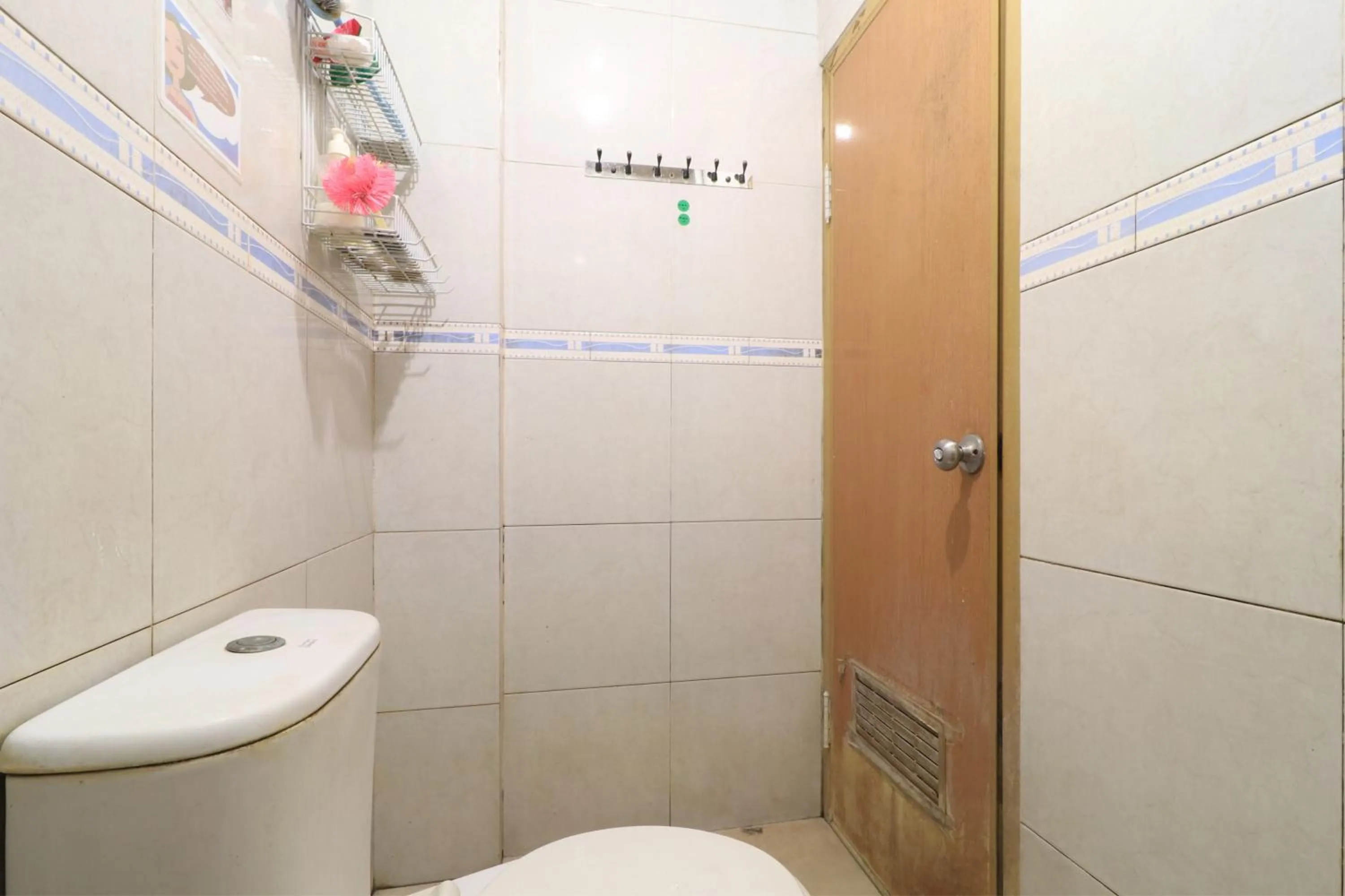 Bathroom in Eiffel Residence Batu Tulis 37 - Female Only