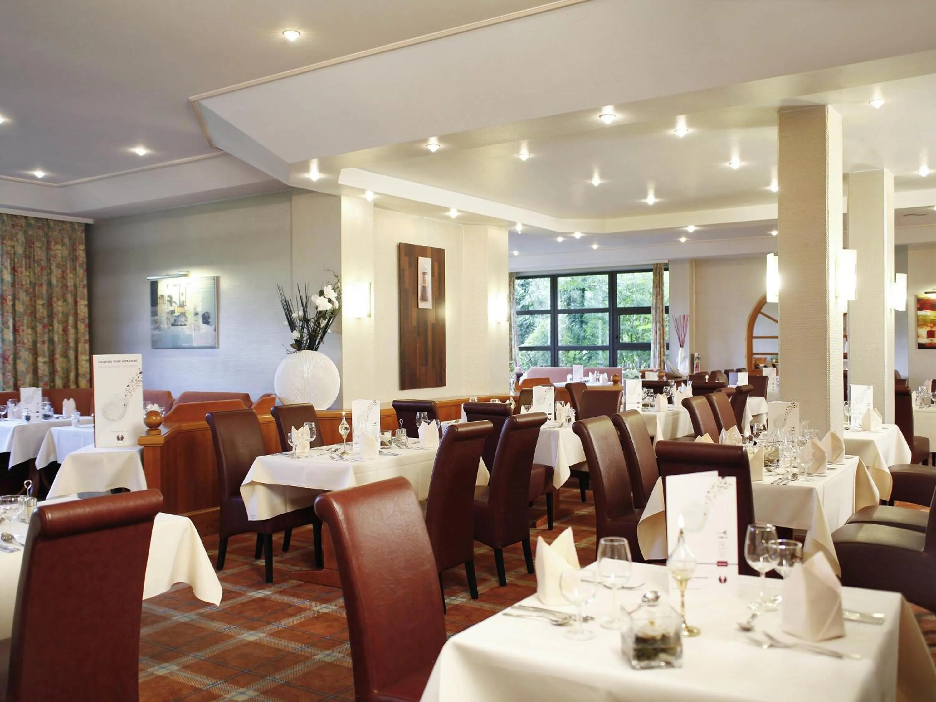 Restaurant/places to eat in Mercure Hotel Bad Duerkheim An Den Salinen