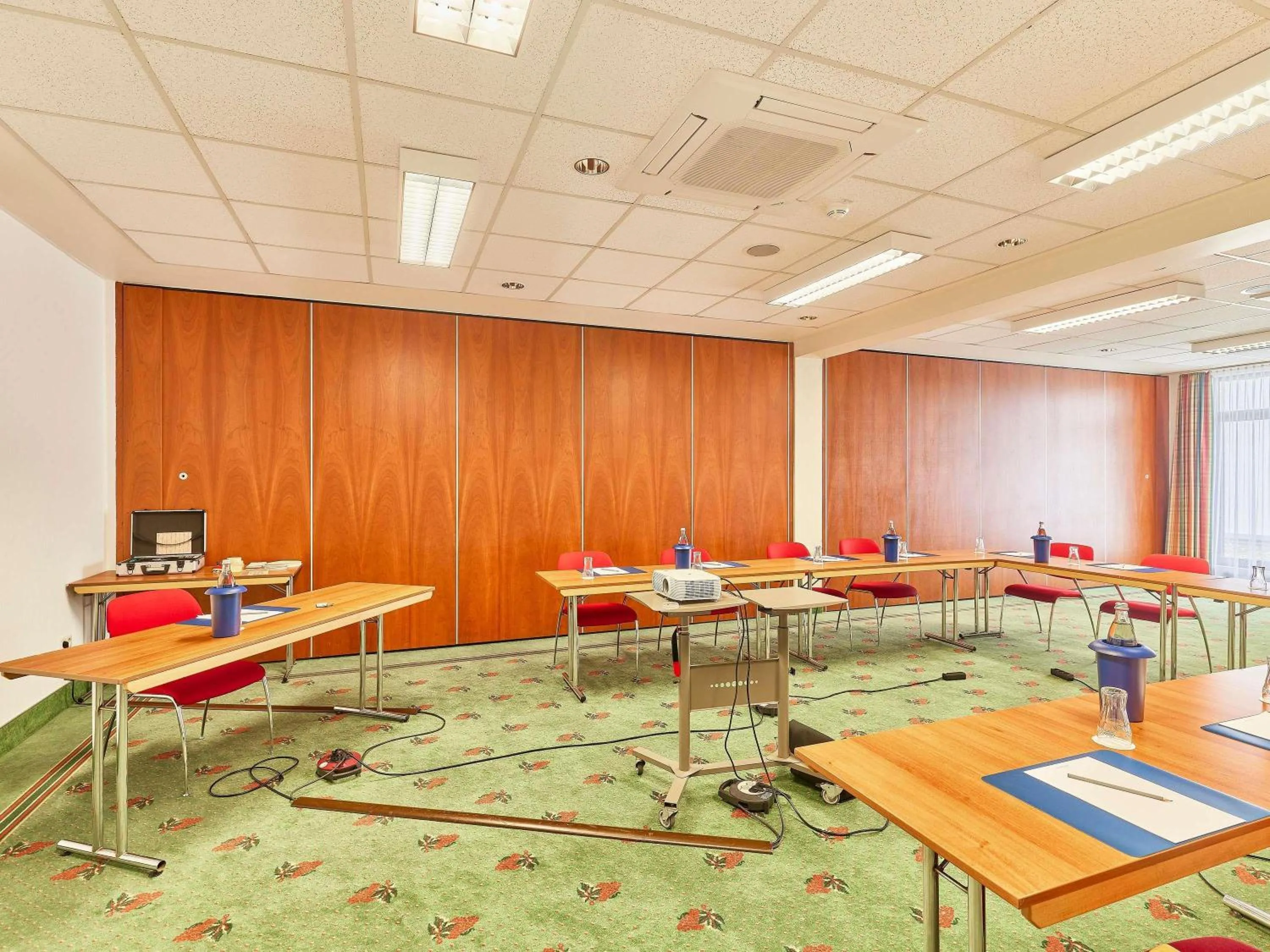 Meeting/conference room in Mercure Hotel Bad Duerkheim An Den Salinen