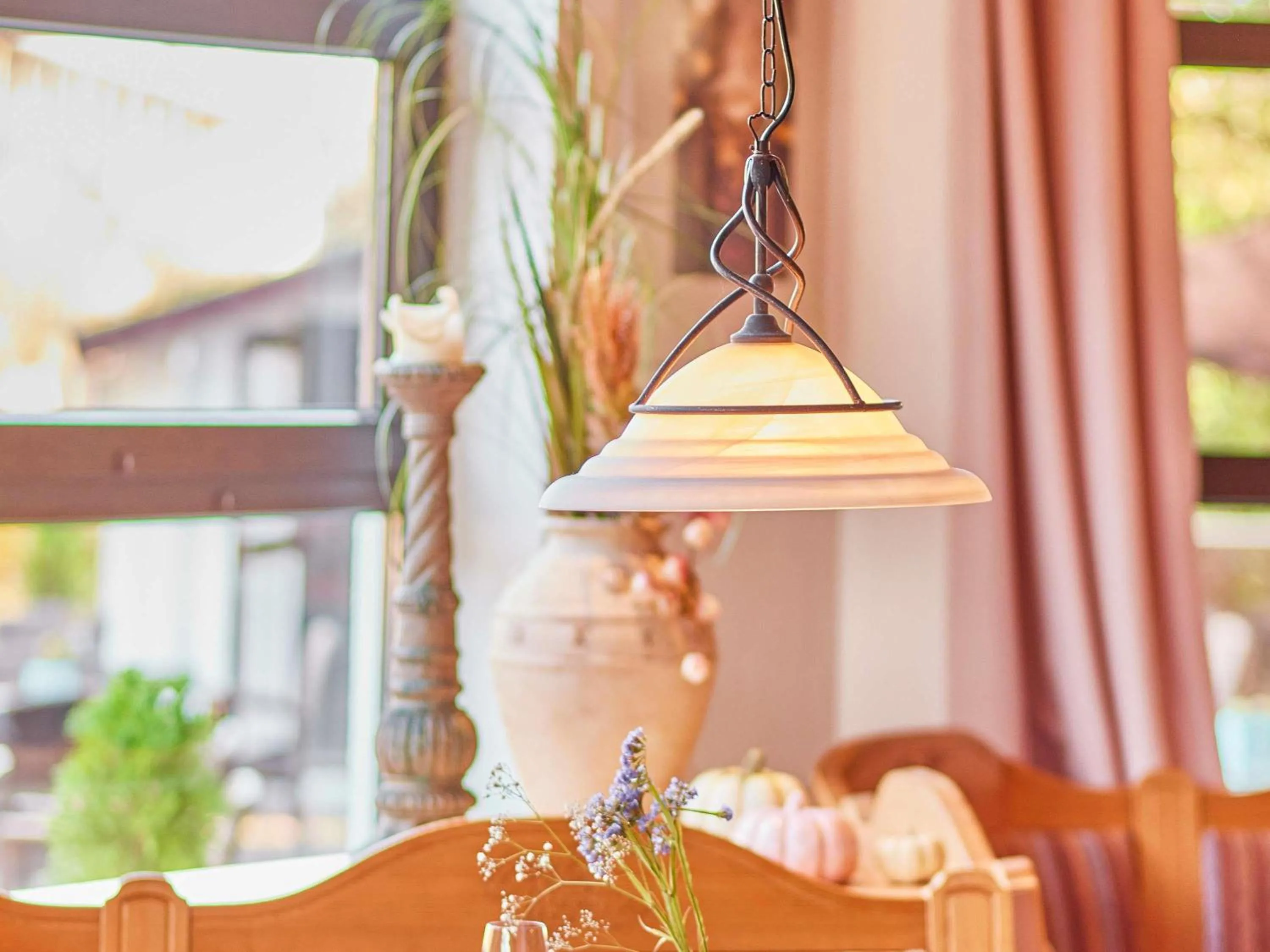 Restaurant/places to eat in Mercure Hotel Bad Duerkheim An Den Salinen