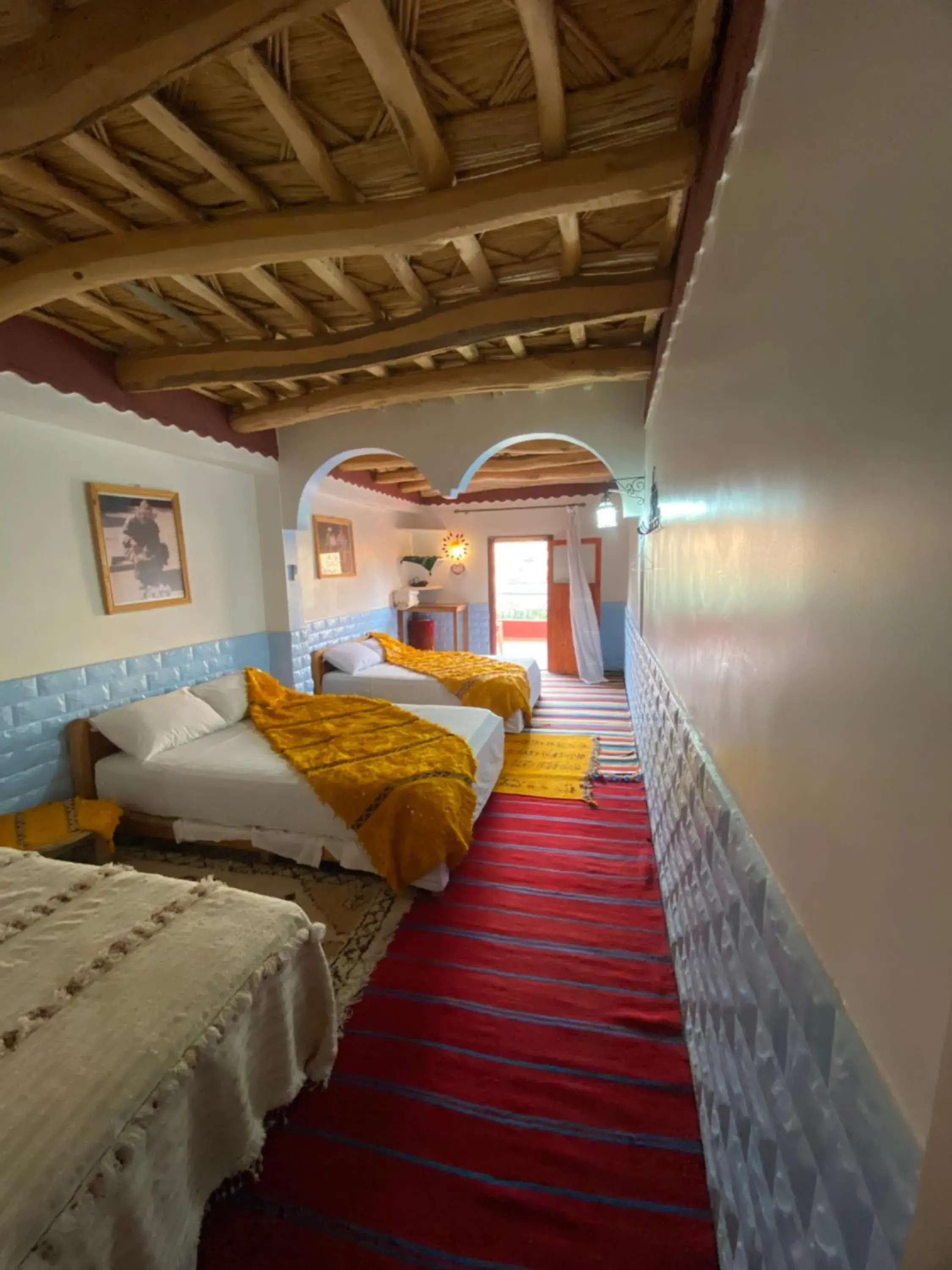 Family Room with Balcony in Maison D'hôte La Vallée Des Figues Family Room with Balcony in Maison D'hôte La Vallée Des Figues