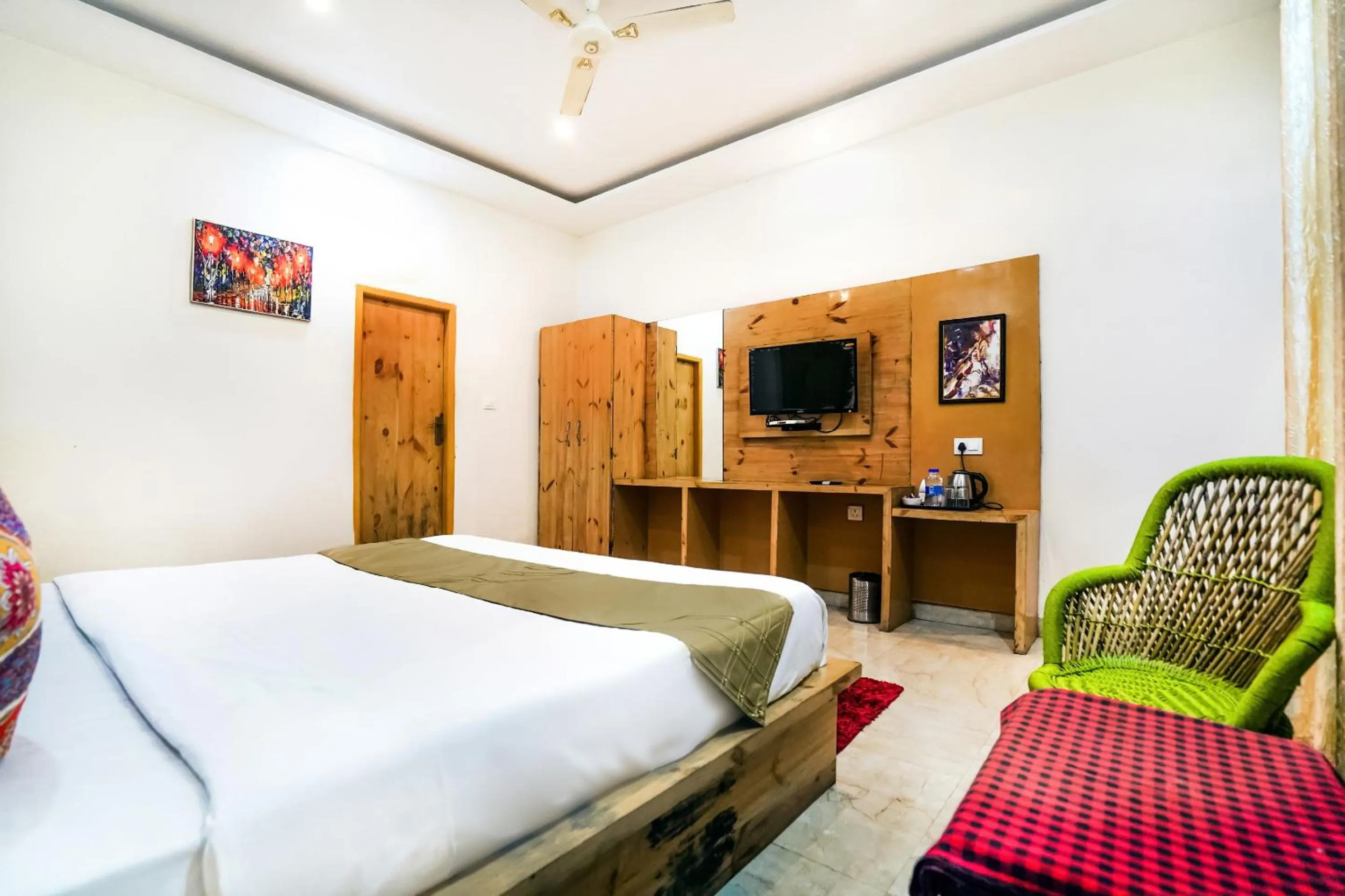 Bedroom, Bed in The Bunksters Mcleodganj, Dharmkot