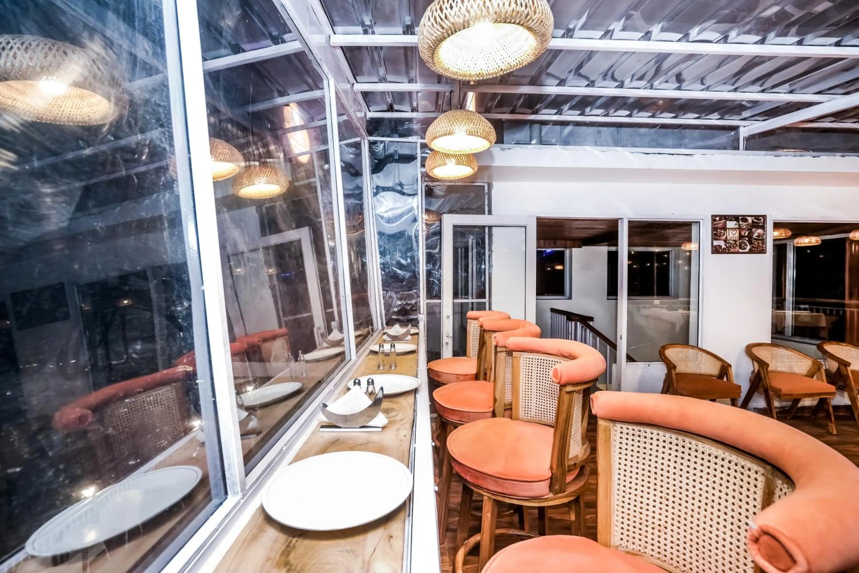 Restaurant/places to eat in The Bunksters Mcleodganj, Dharmkot