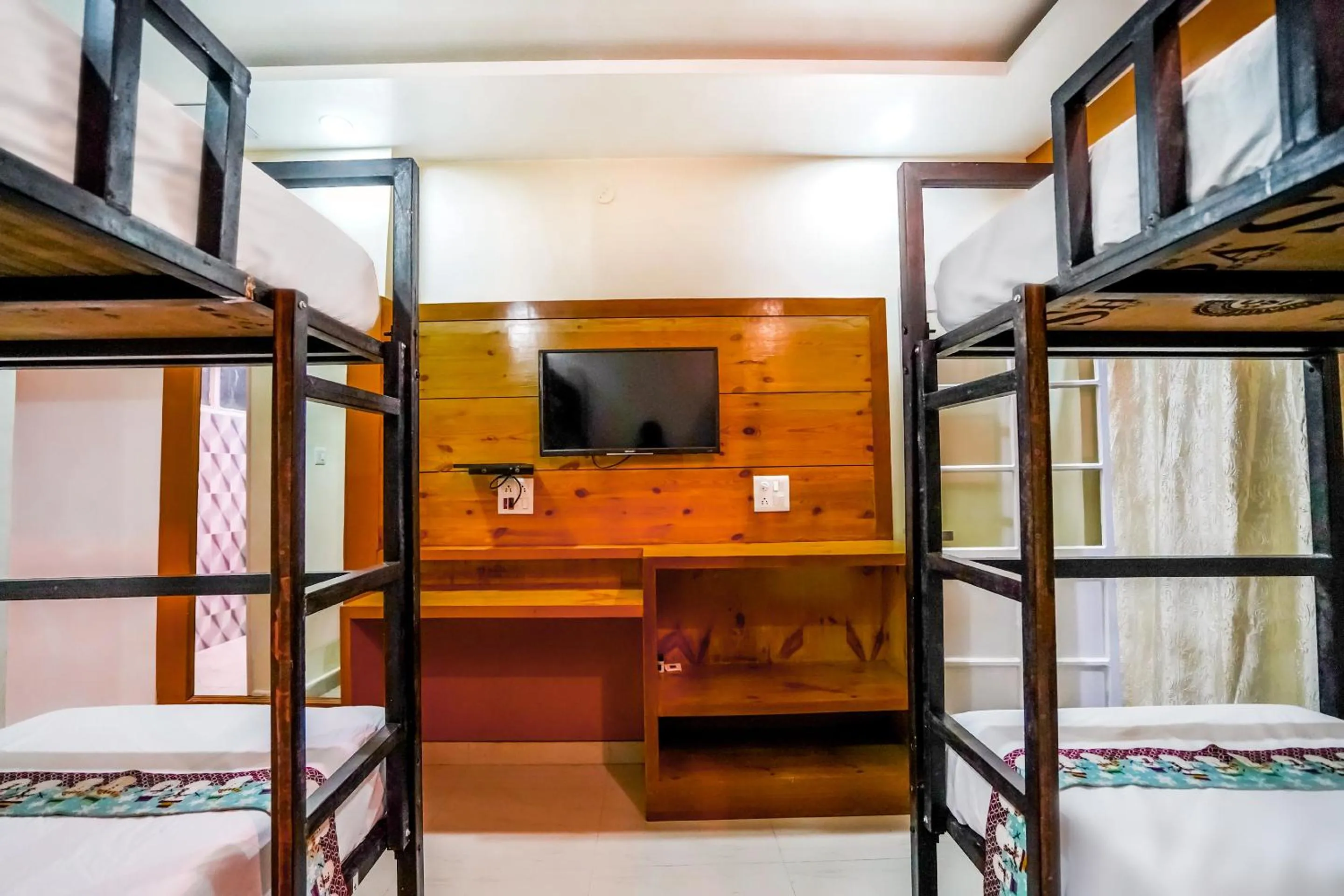 bunk bed, Bed in The Bunksters Mcleodganj, Dharmkot