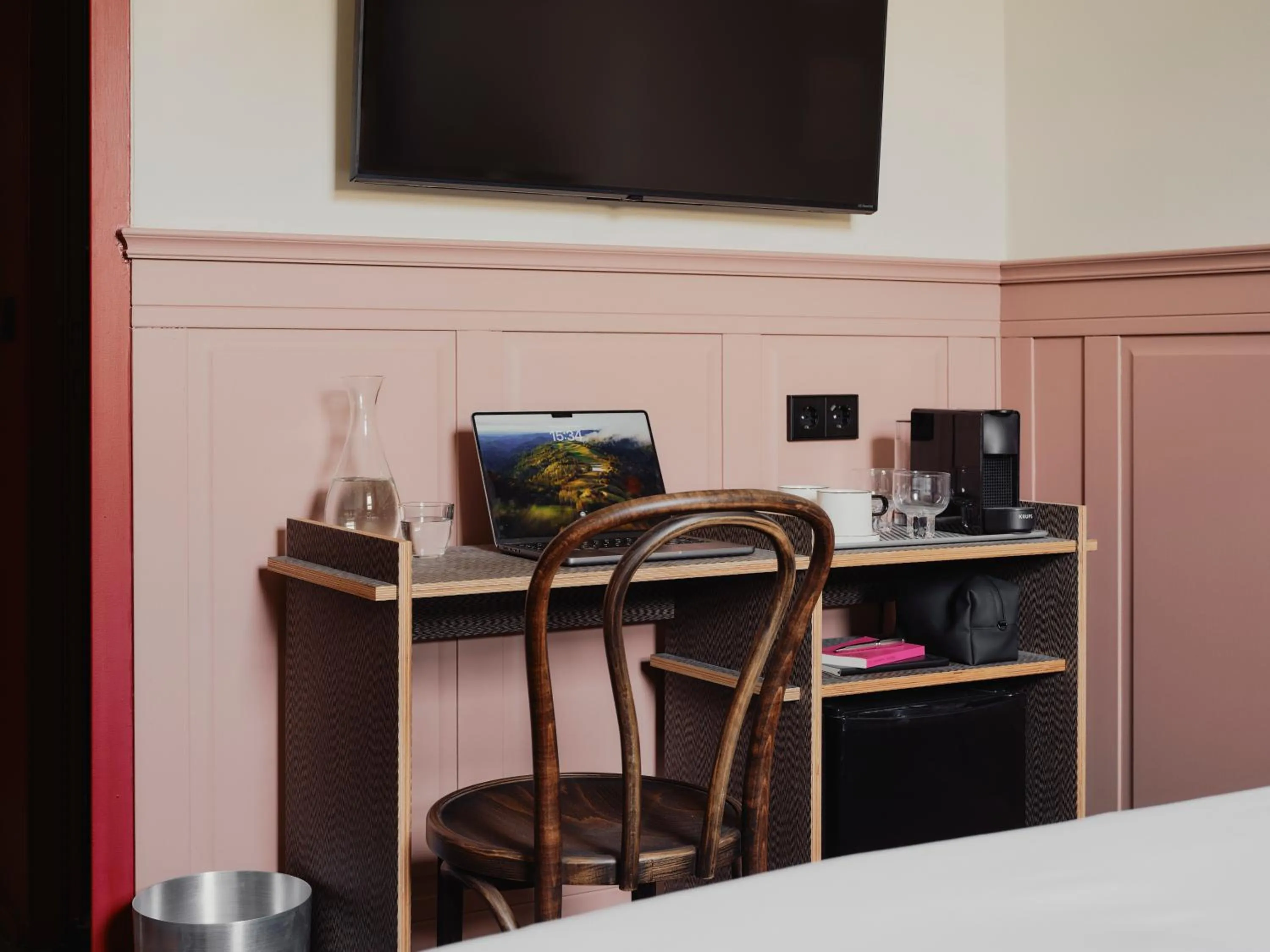 TV and multimedia in The Dean Berlin