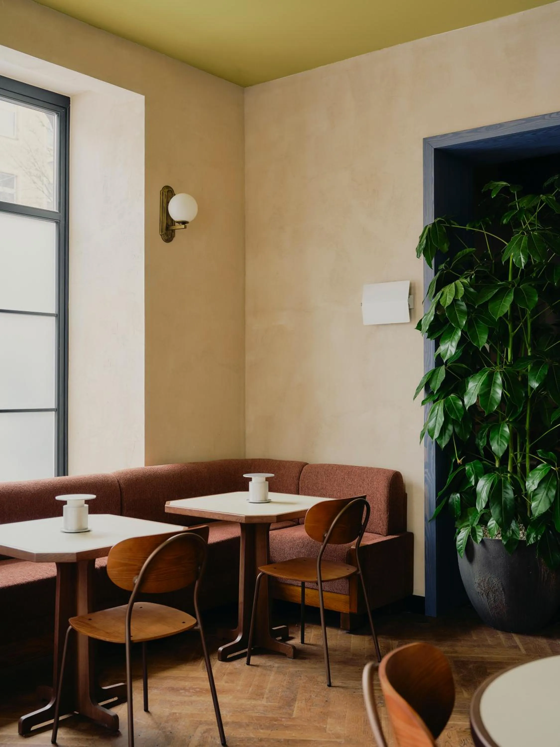 Restaurant/places to eat in The Dean Berlin