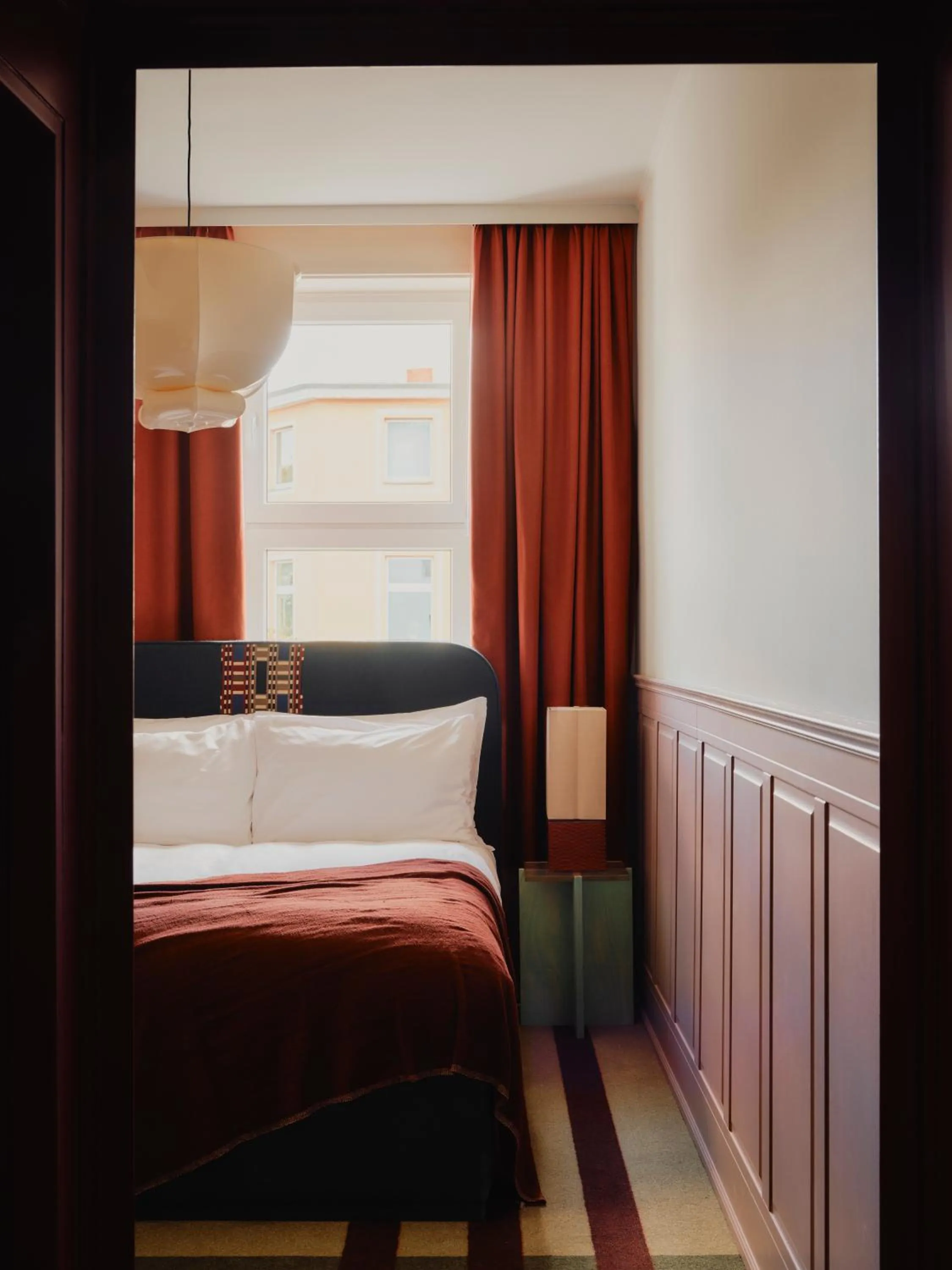 Bedroom, Bed in The Dean Berlin