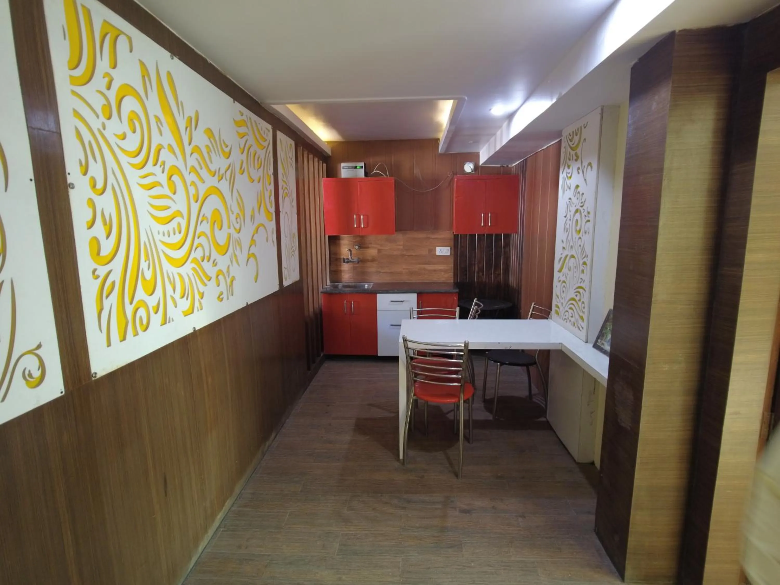 Dining area in Home Stay Green View Doon