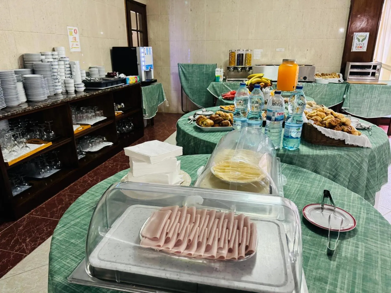 Coffee/tea facilities in Hotel Colmeia