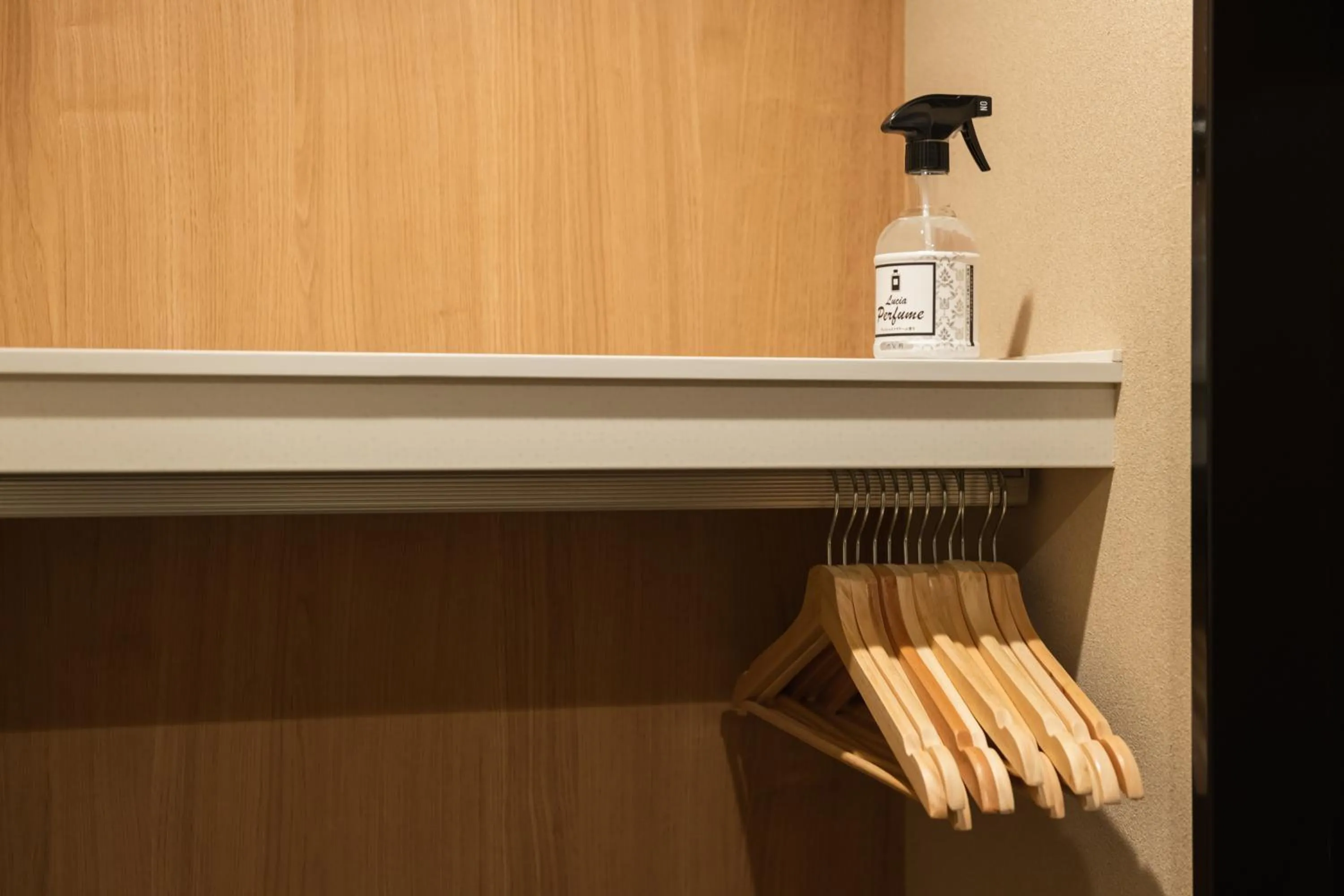 Photo of the whole room in GRAND BASE Urakami