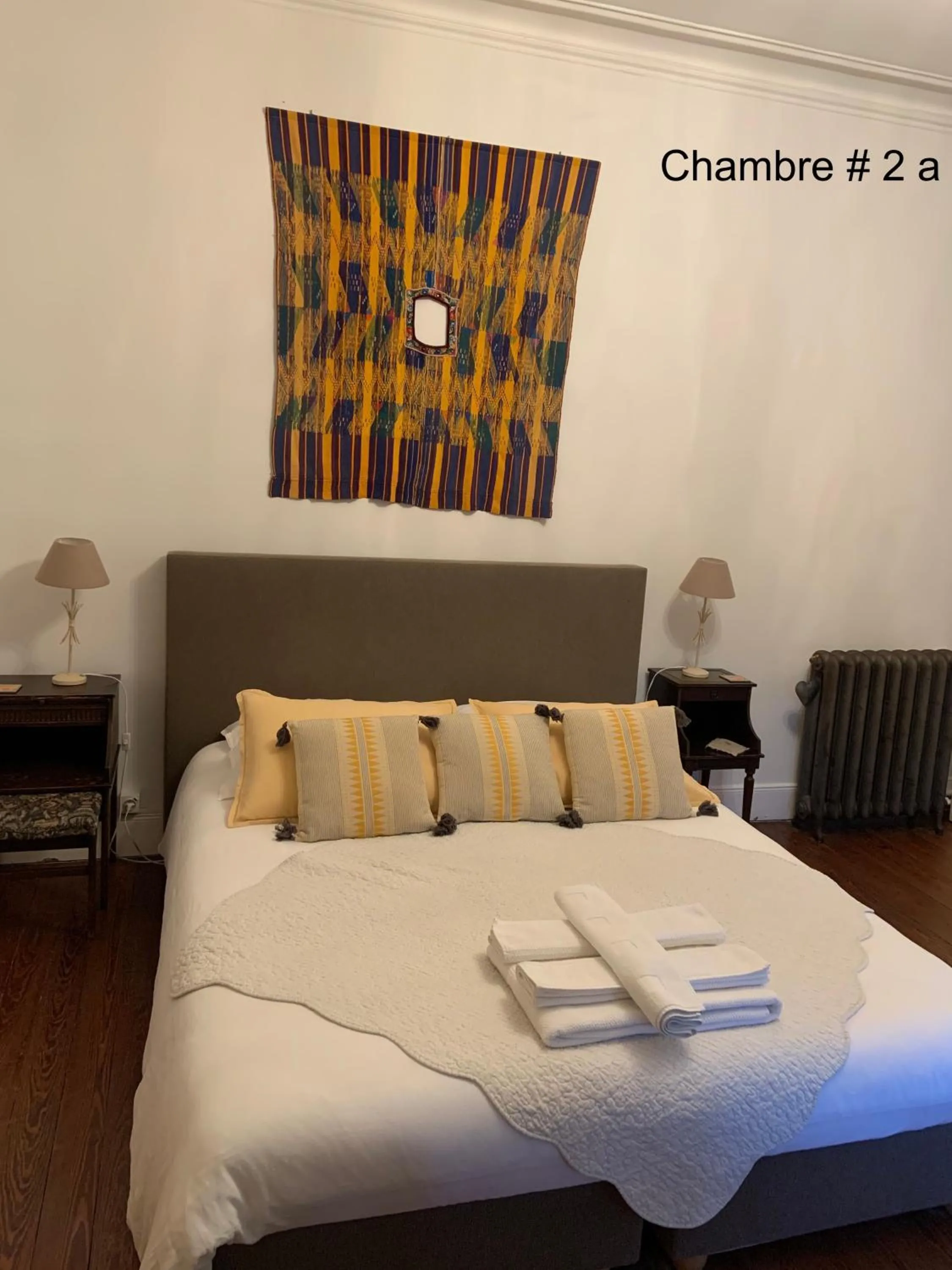 Double Room with Private Bathroom in Un Nid en Camargue