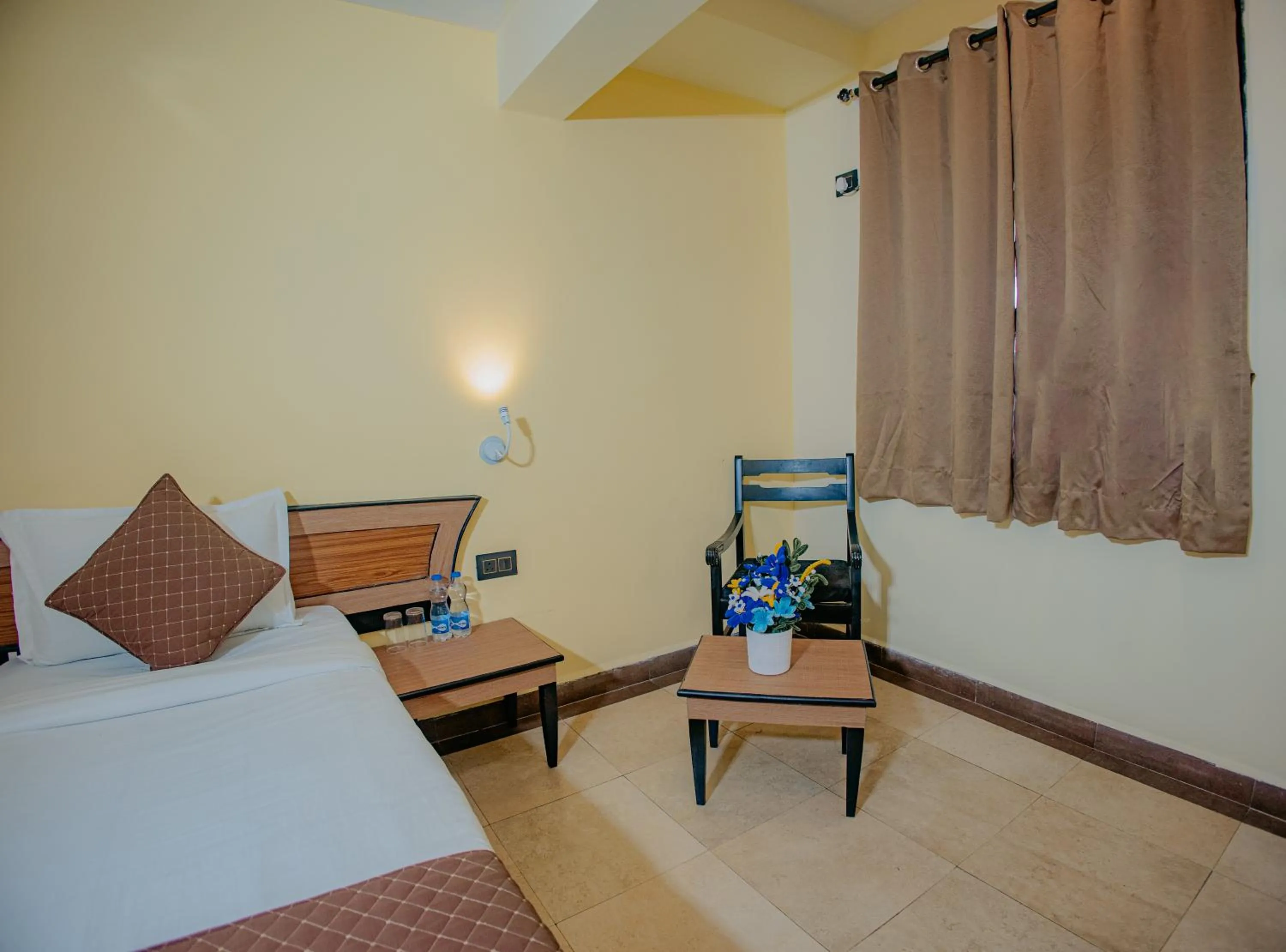 Bedroom, Bed in Om Shiv Hotel