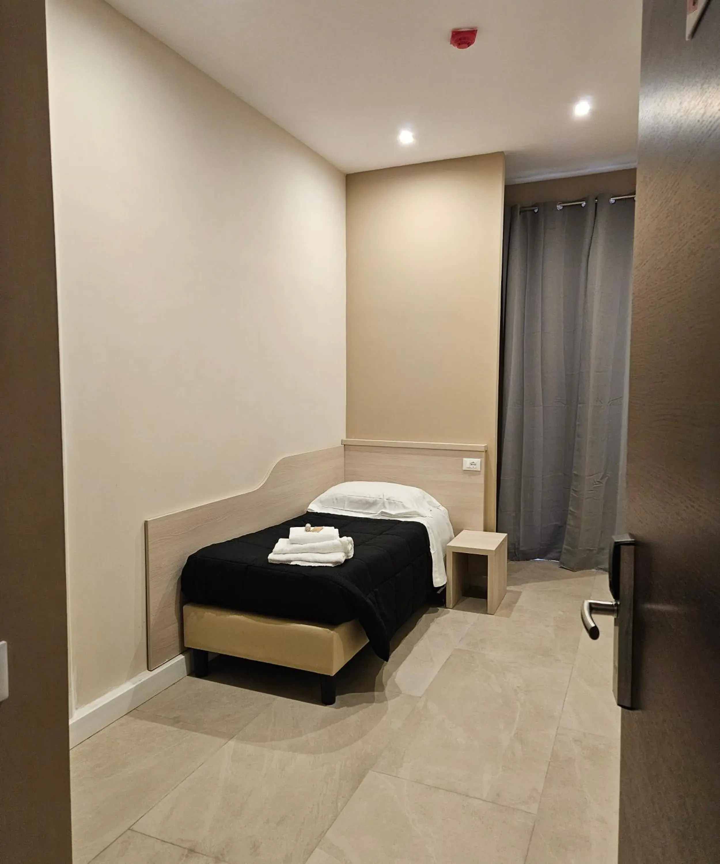 Bed in Hotel Mosaic Central Rome Bed in Hotel Mosaic Central Rome