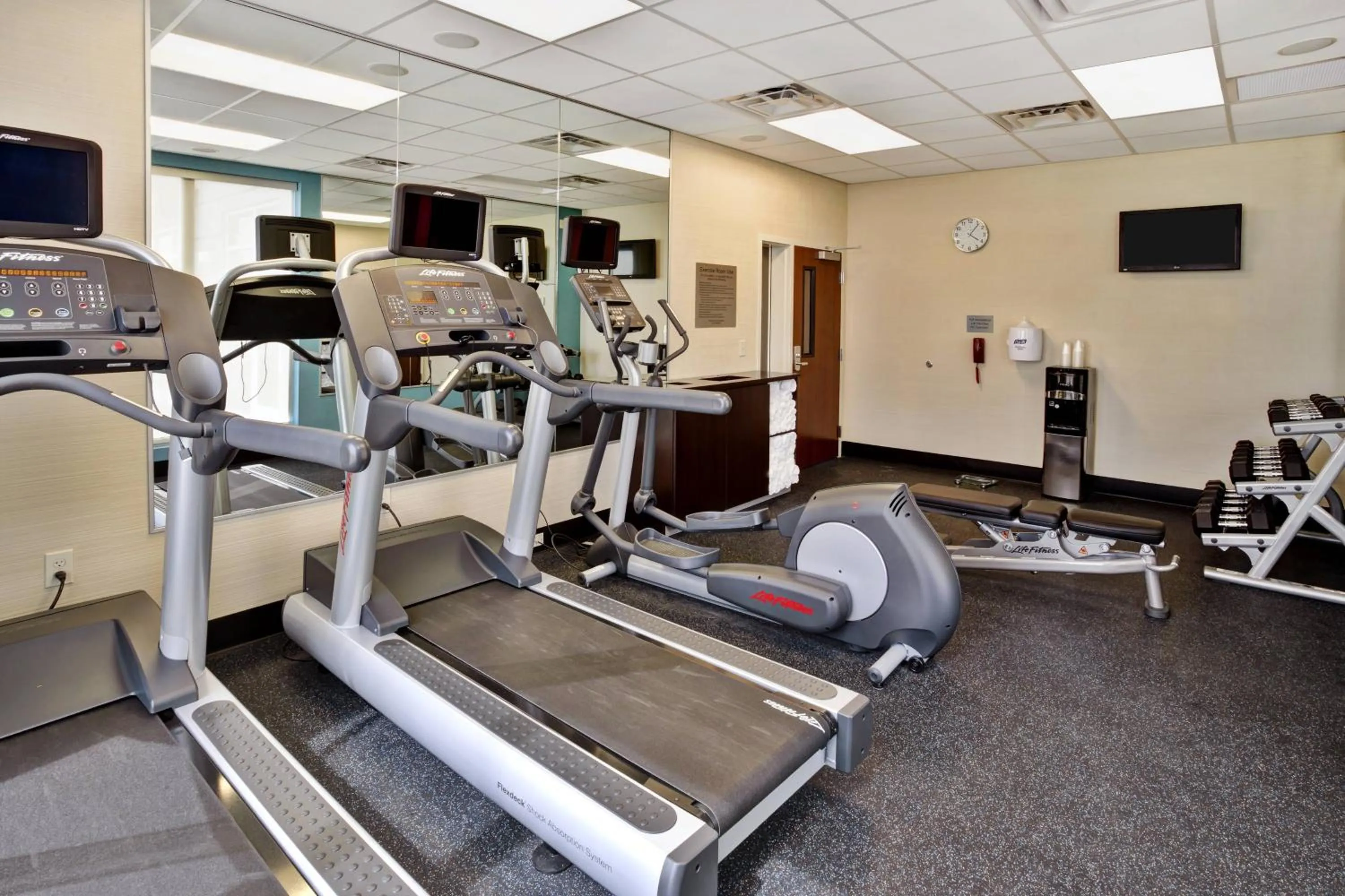 Fitness centre/facilities in Fairfield Inn & Suites by Marriott Jeffersonville I-71