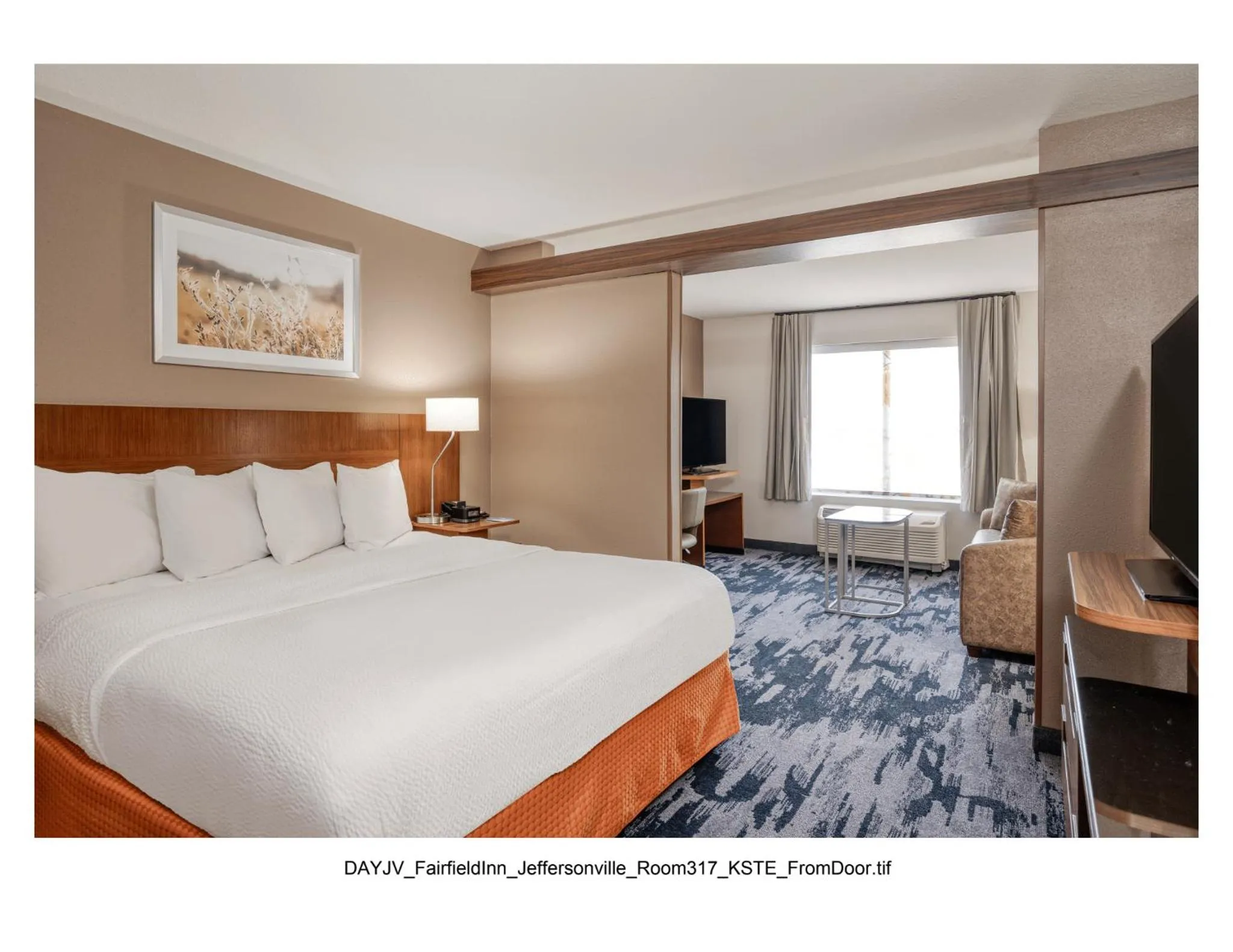 Bed in Fairfield Inn & Suites by Marriott Jeffersonville I-71