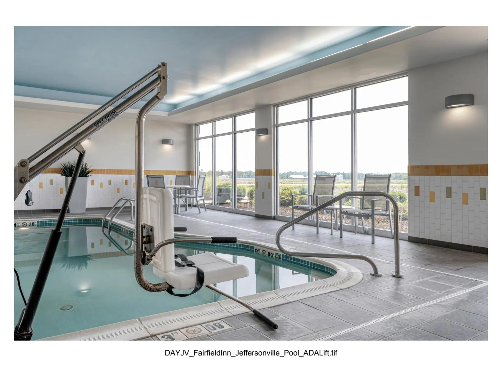 Swimming pool in Fairfield Inn & Suites by Marriott Jeffersonville I-71
