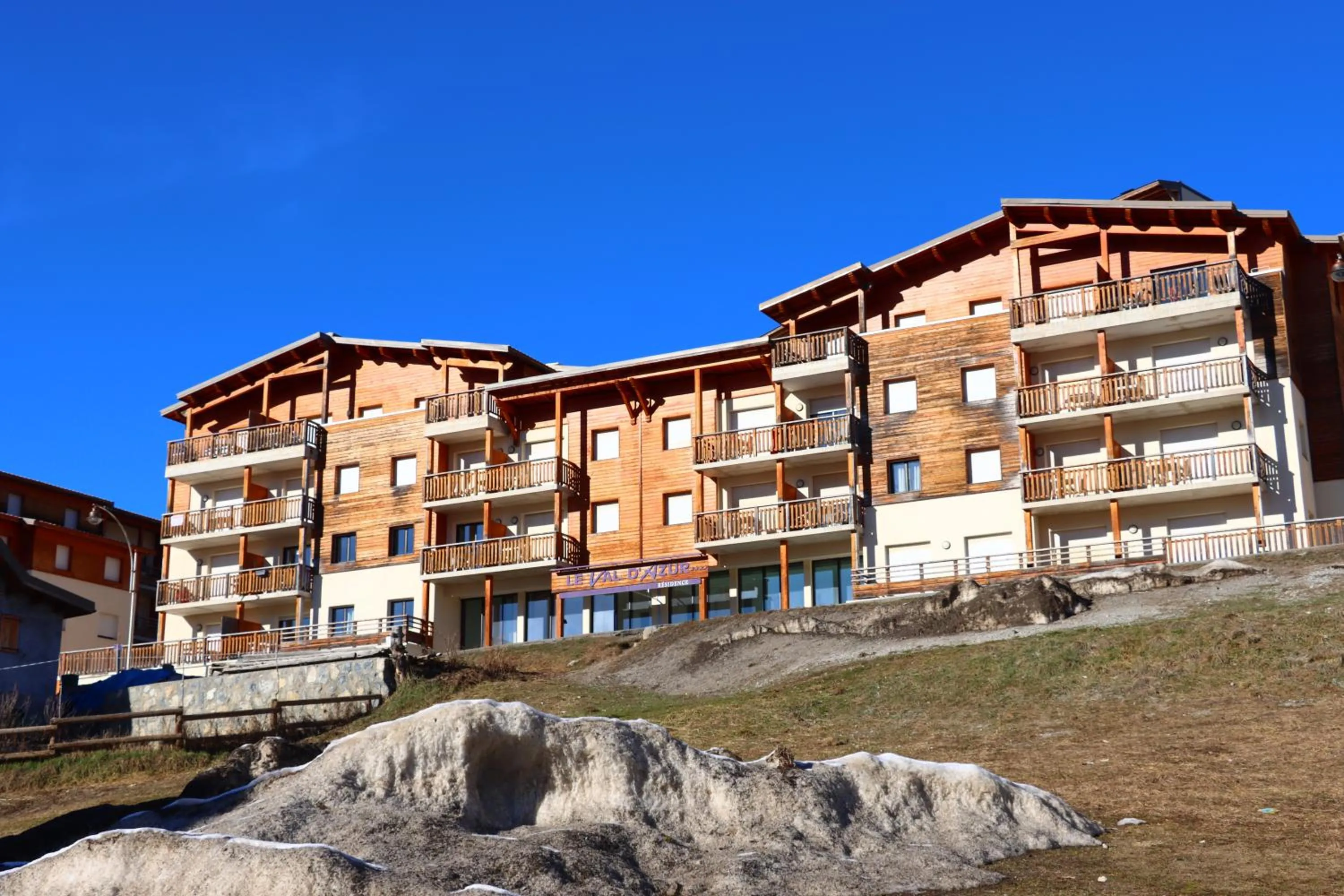 Property building in Residence VAL DAZUR VALBERG 2 PIECES