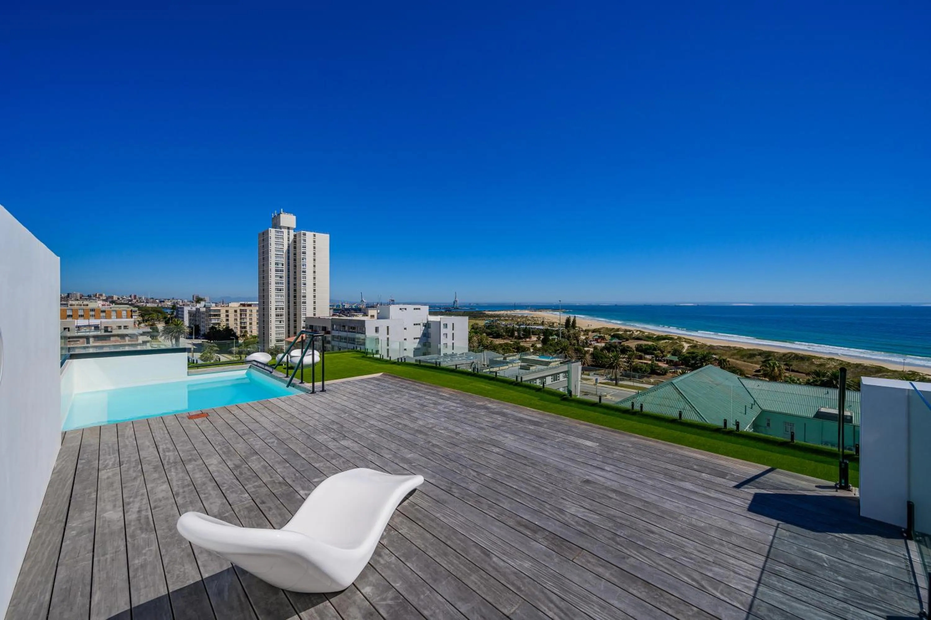 Paxton Luxury Apartments self-catering