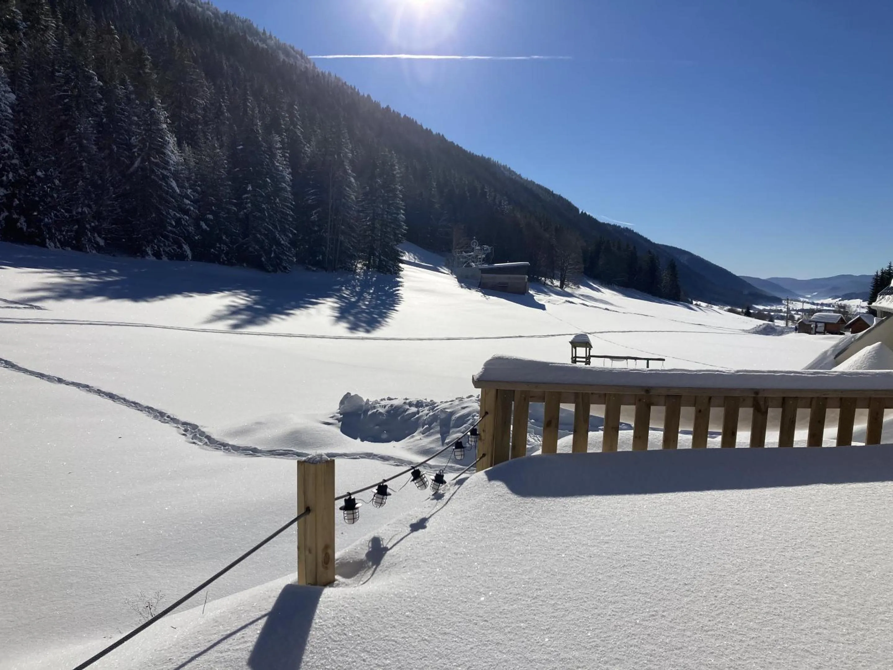 Patio in Gîte La Résilience, sur la piste de ski d'Autrans