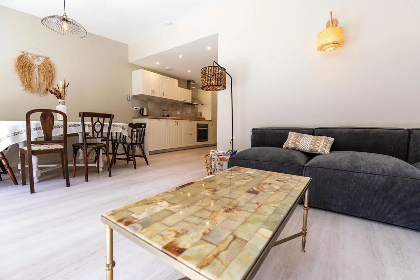 Living room in Gîte La Résilience, sur la piste de ski d'Autrans