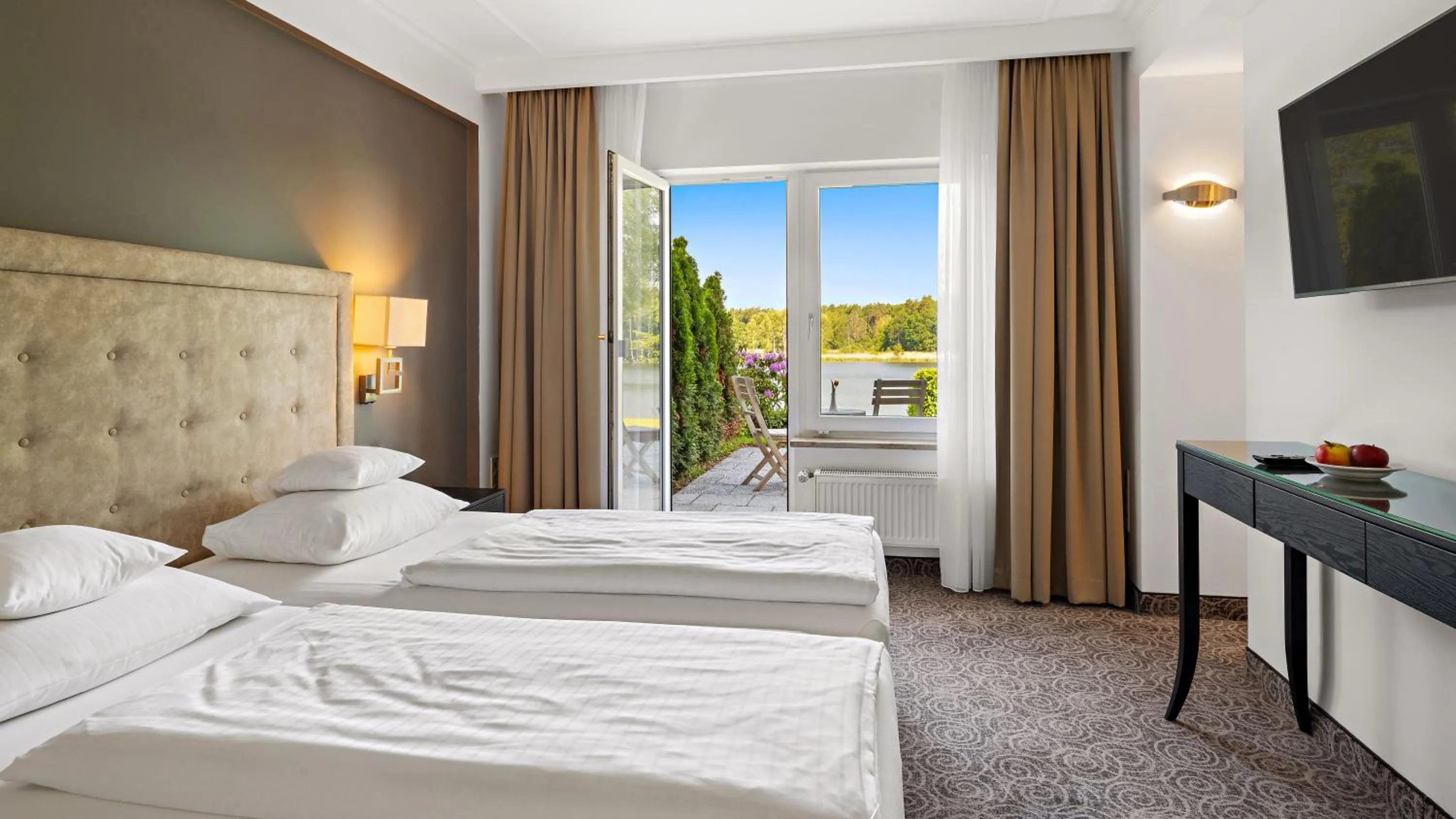 Bedroom, Bed in Seehotel Mühlenhaus