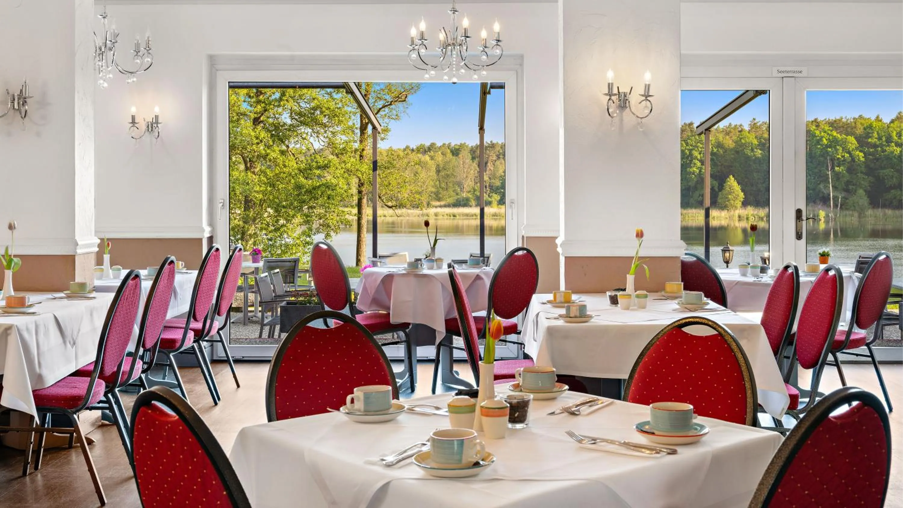 Breakfast in Seehotel Mühlenhaus