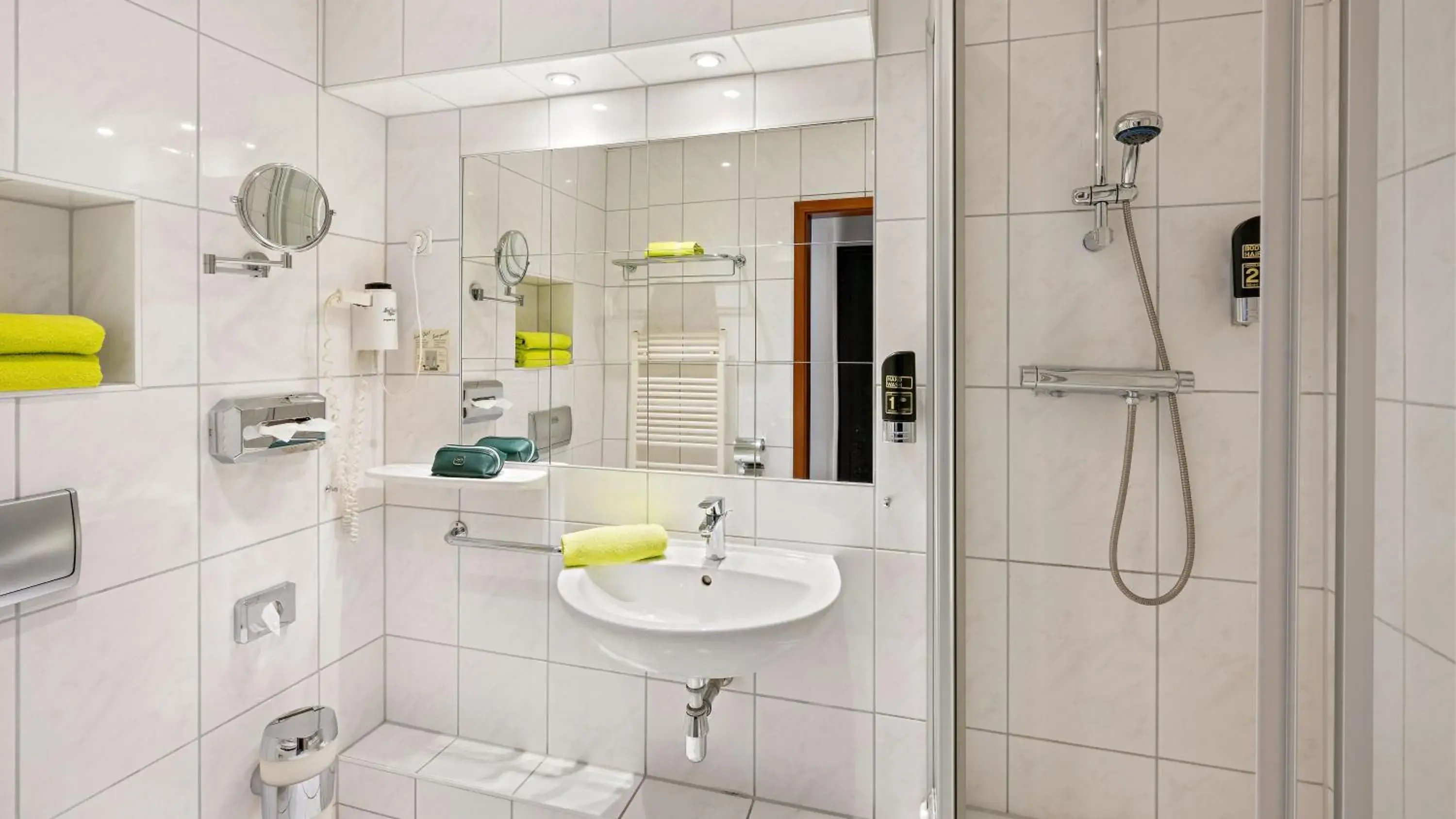 Double Room with Balcony - single occupancy in Seehotel Mühlenhaus Double Room with Balcony - single occupancy in Seehotel Mühlenhaus