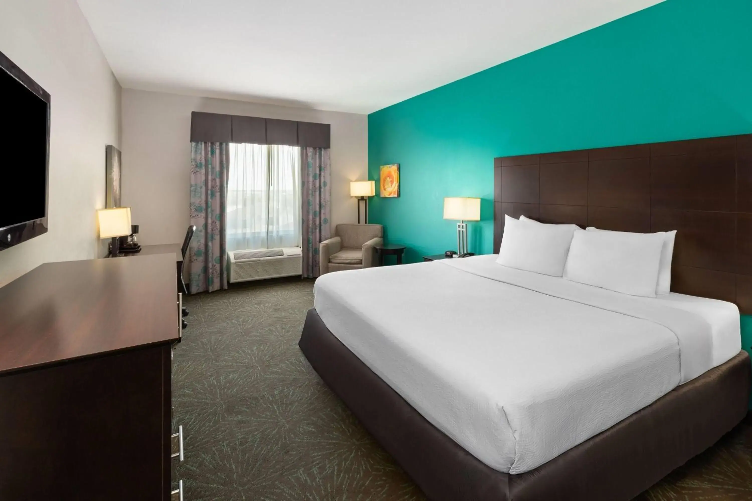 Photo of the whole room, Bed in Baymont by Wyndham Andrews TX Photo of the whole room, Bed in Baymont by Wyndham Andrews TX