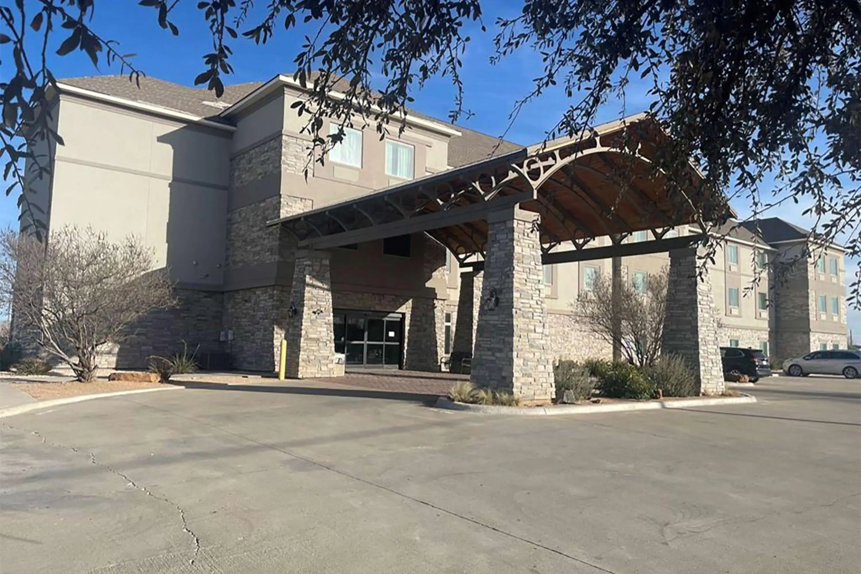 Property building in Baymont by Wyndham Andrews TX Property building in Baymont by Wyndham Andrews TX