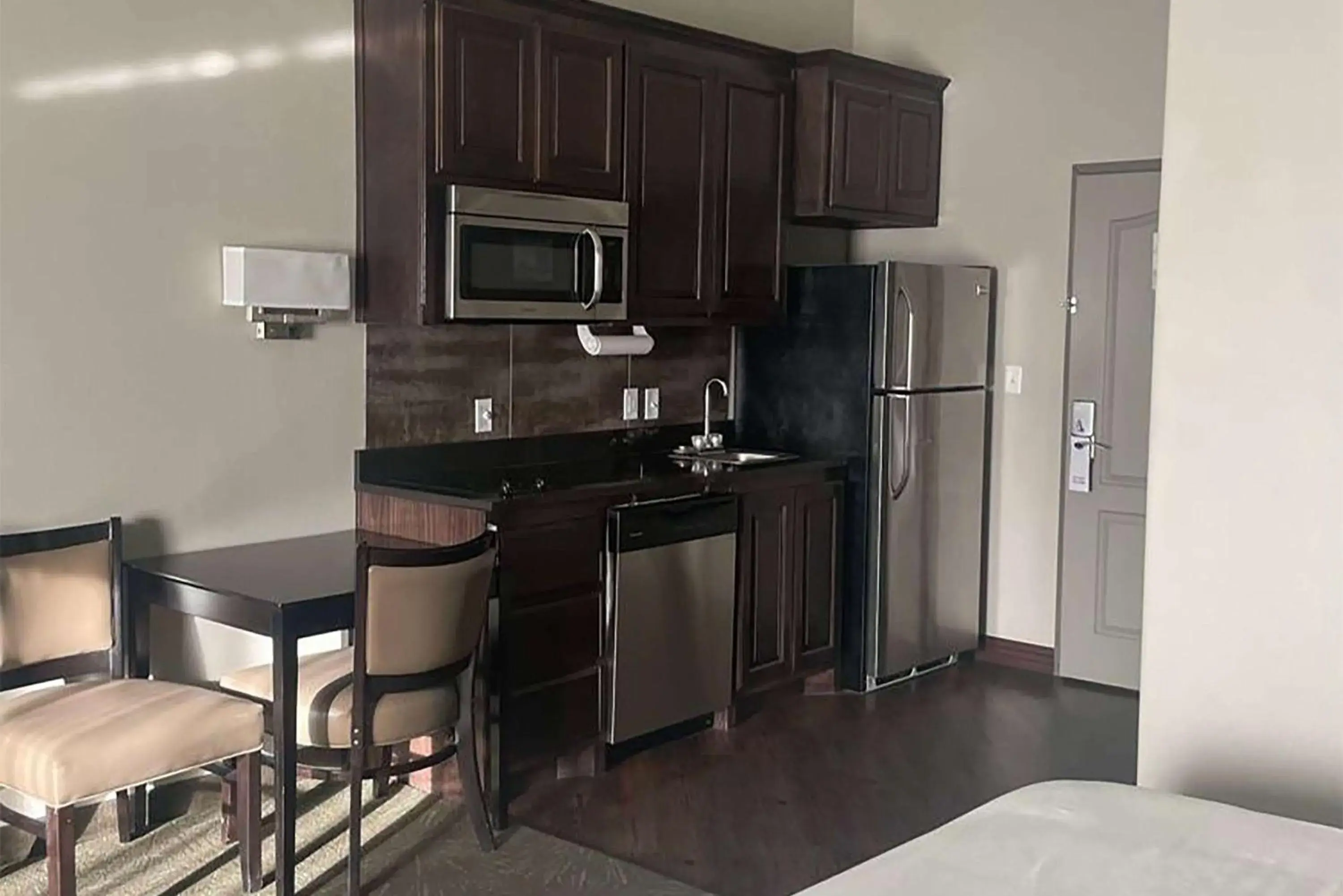 Photo of the whole room in Baymont by Wyndham Andrews TX Photo of the whole room in Baymont by Wyndham Andrews TX