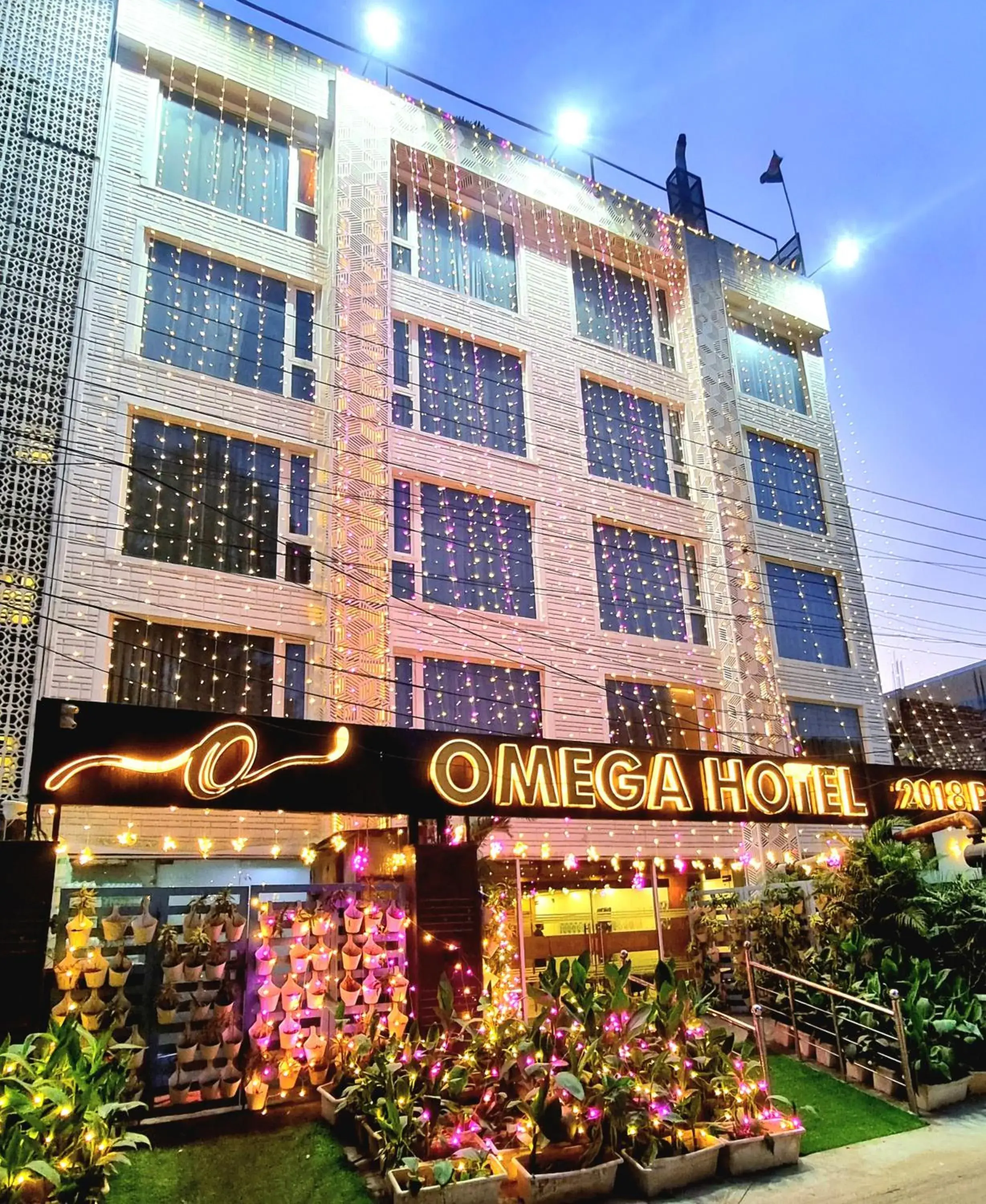 Property building in Hotel Omega - Gurgaon Central, Sec 45 Property building in Hotel Omega - Gurgaon Central, Sec 45
